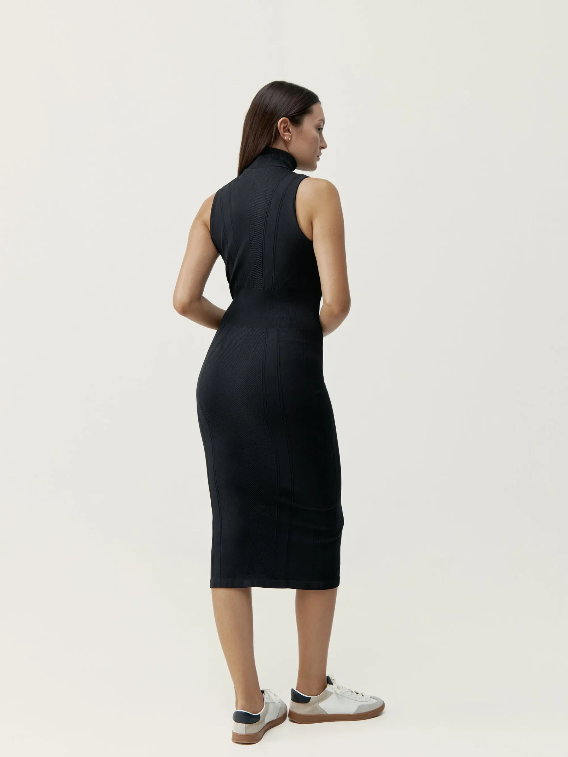 Born Living Yoga Dress India Black>Mujer Monos · Vestidos · Bodies