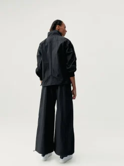 Born Living Yoga Jacket Amara Black><noscript><img width=