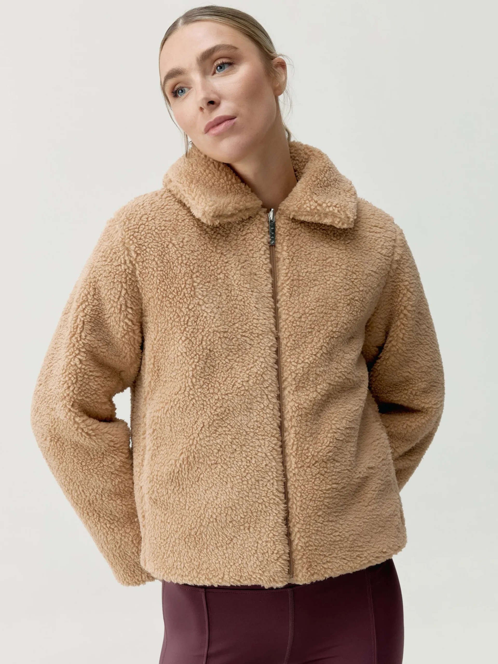 Born Living Yoga Jacket Umiko Dark Cherry/Camel>Mujer Chaquetas · Abrigos