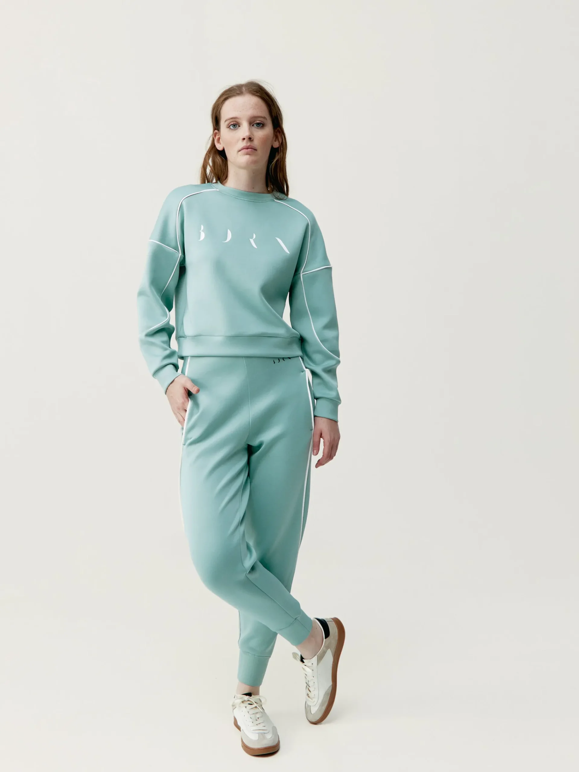 Born Living Yoga Jogger Agda Jade Grey/Off White>Mujer Pantalones · Joggers