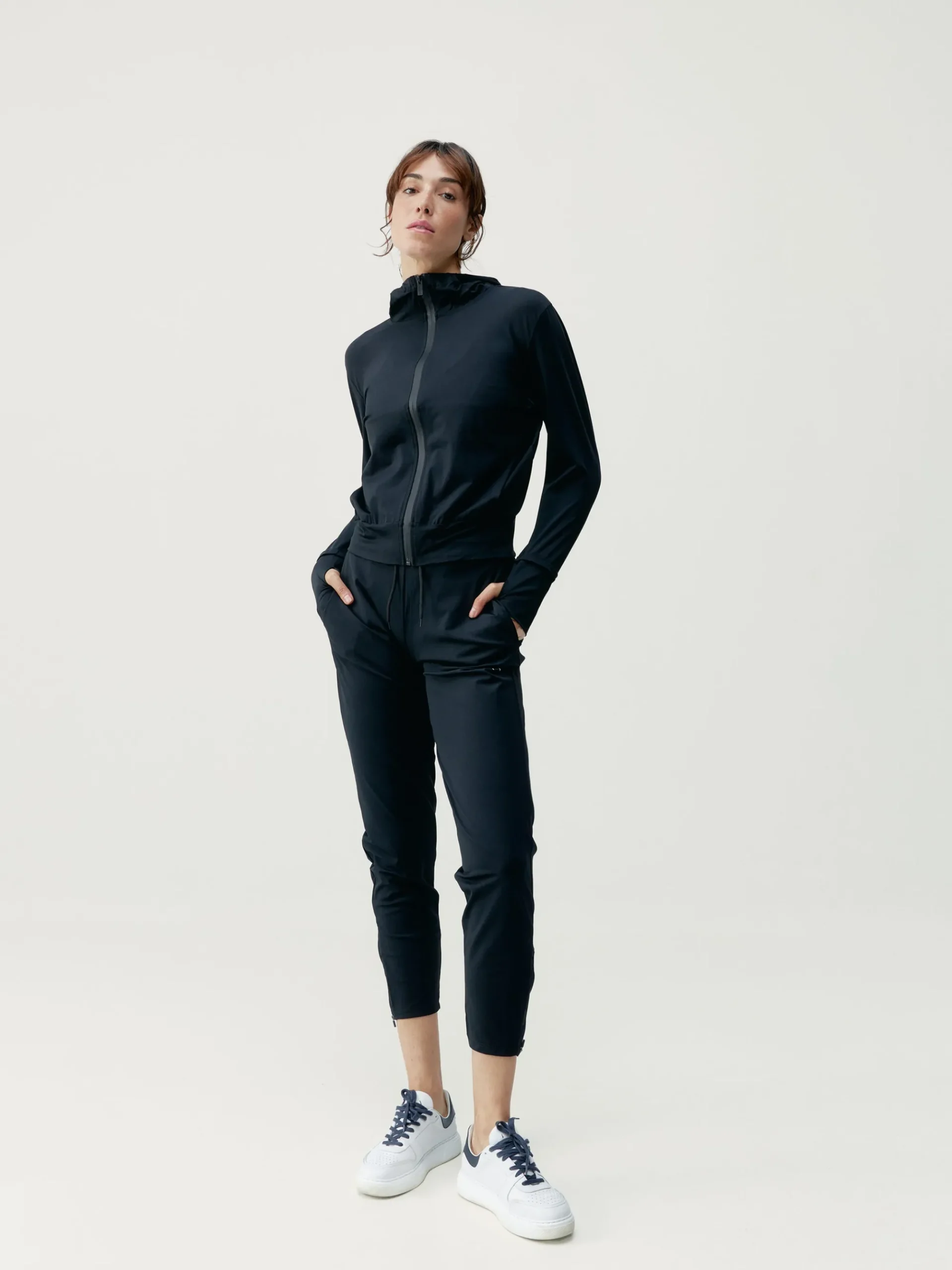 Born Living Yoga Jogger Airla Black>Mujer Pantalones · Joggers