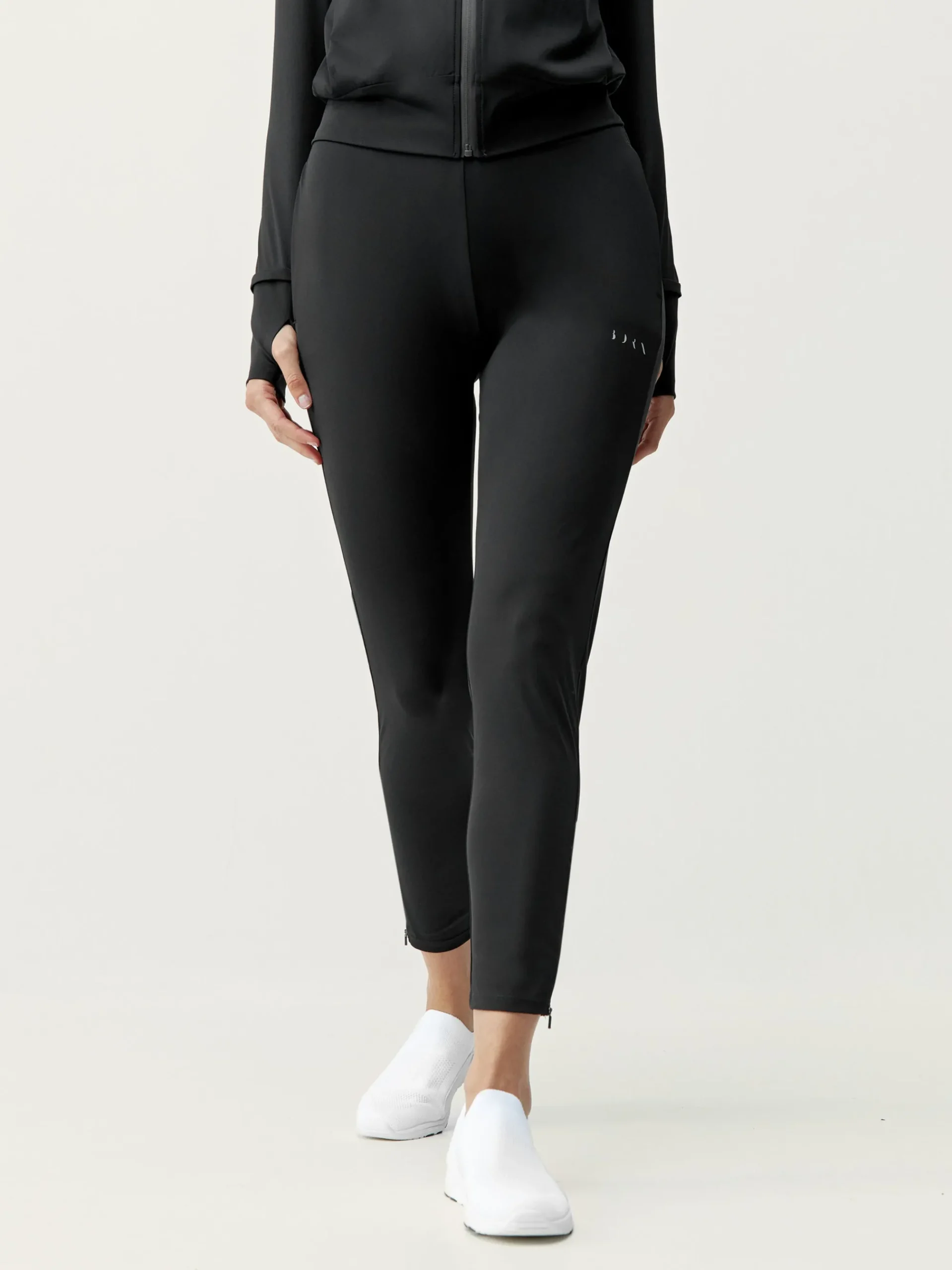 Born Living Yoga Jogger Airla Black>Mujer Pantalones · Joggers