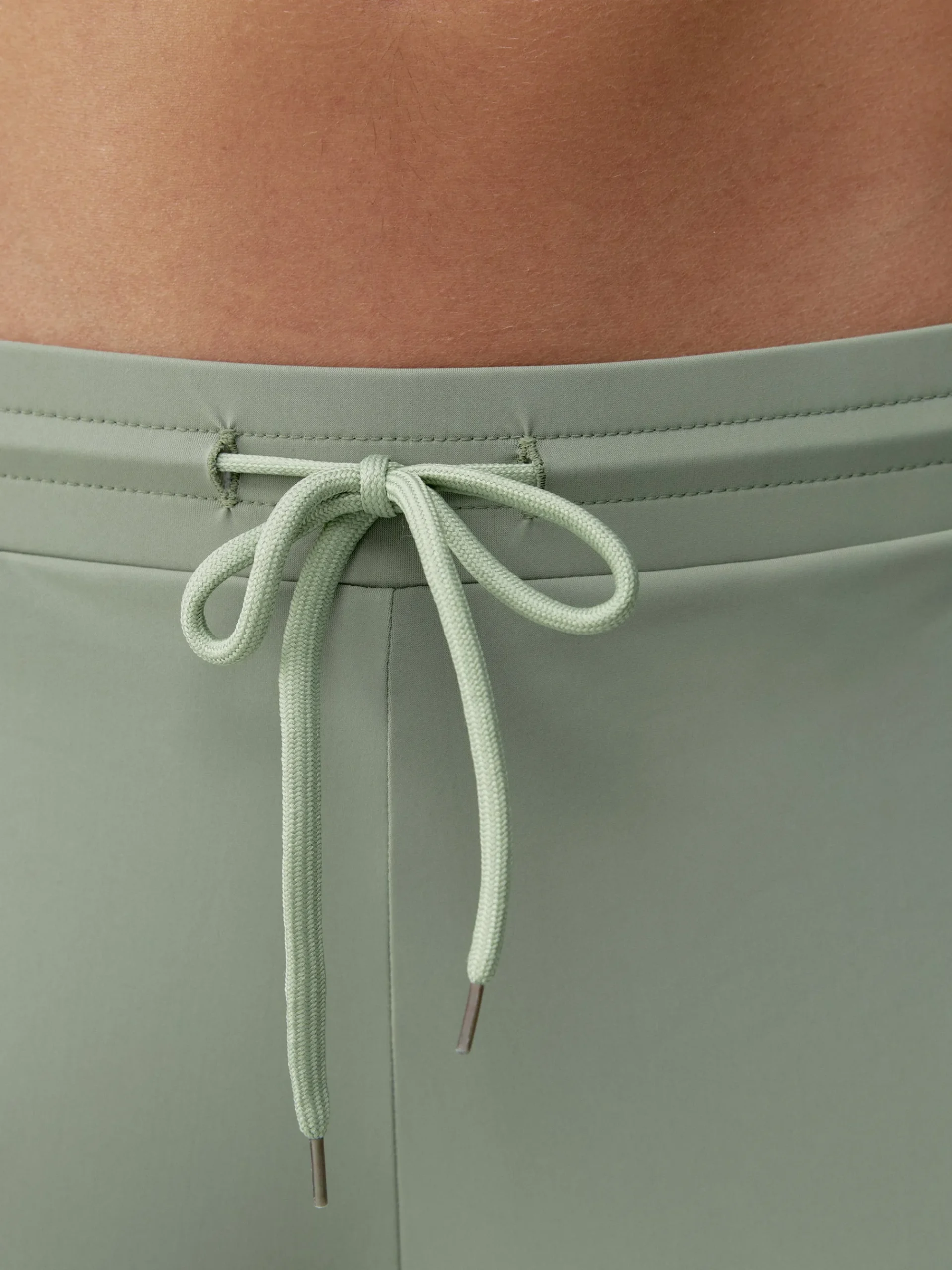 Born Living Yoga Jogger Airla Camuflaje>Mujer Pantalones · Joggers