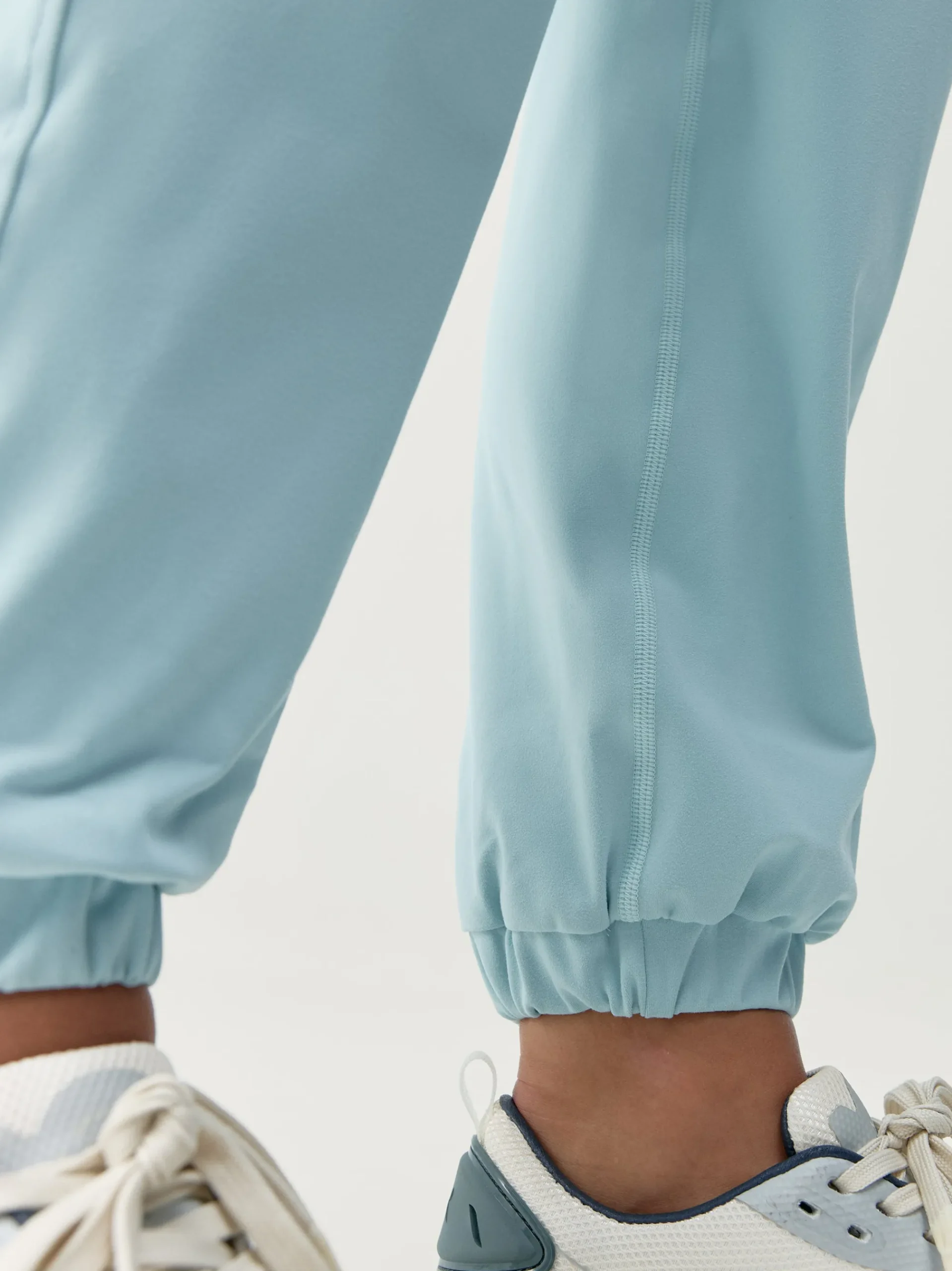 Born Living Yoga Jogger Camille Blue Chalk>Mujer Pantalones · Joggers