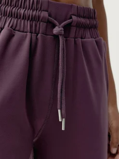 Born Living Yoga Jogger Camille Dark Cherry><noscript><img width=