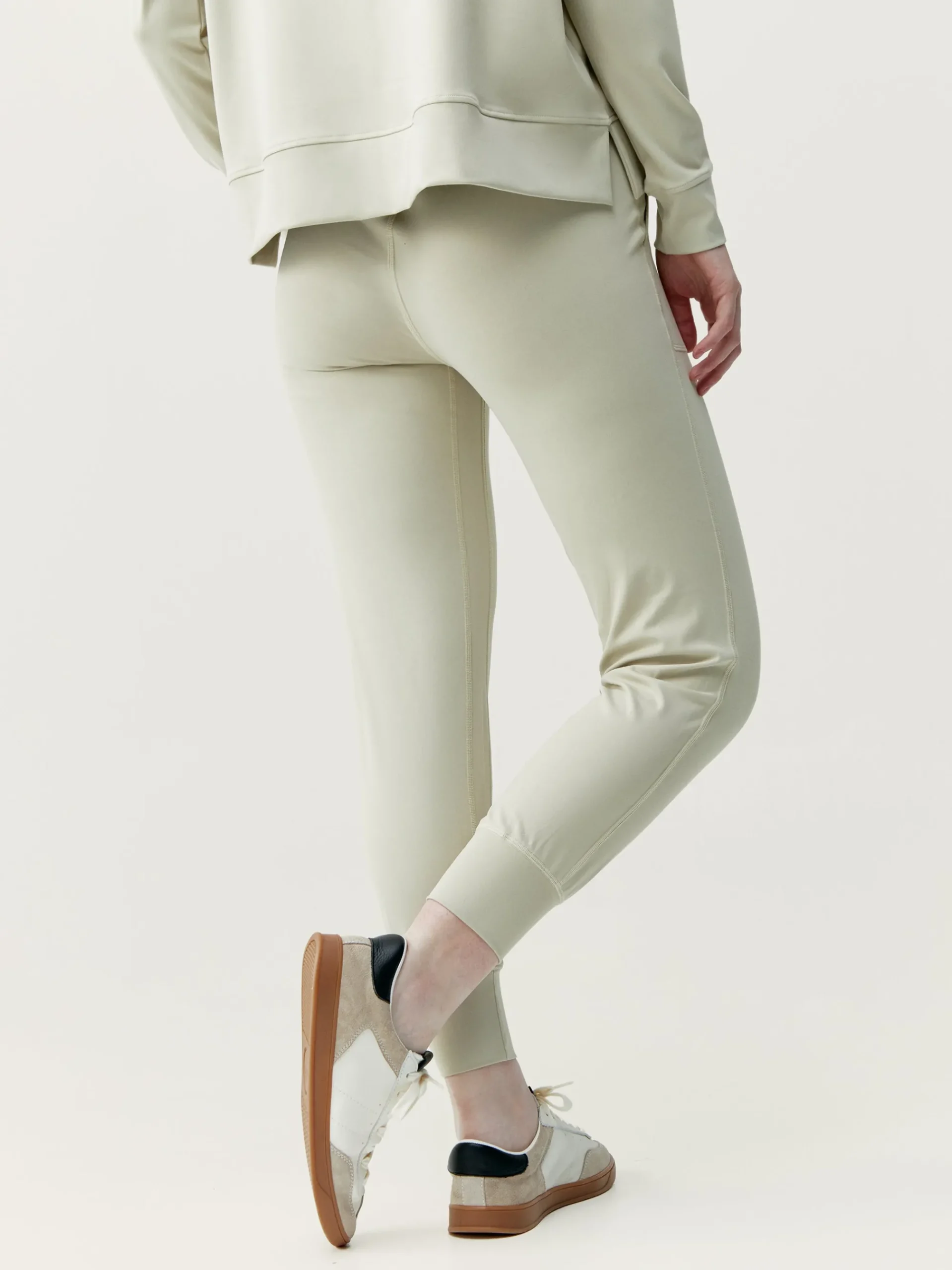 Born Living Yoga Jogger Daba Stone>Mujer Pantalones · Joggers