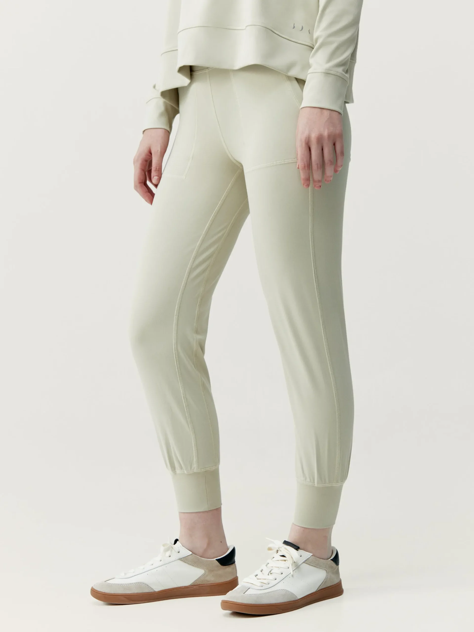 Born Living Yoga Jogger Daba Stone>Mujer Pantalones · Joggers