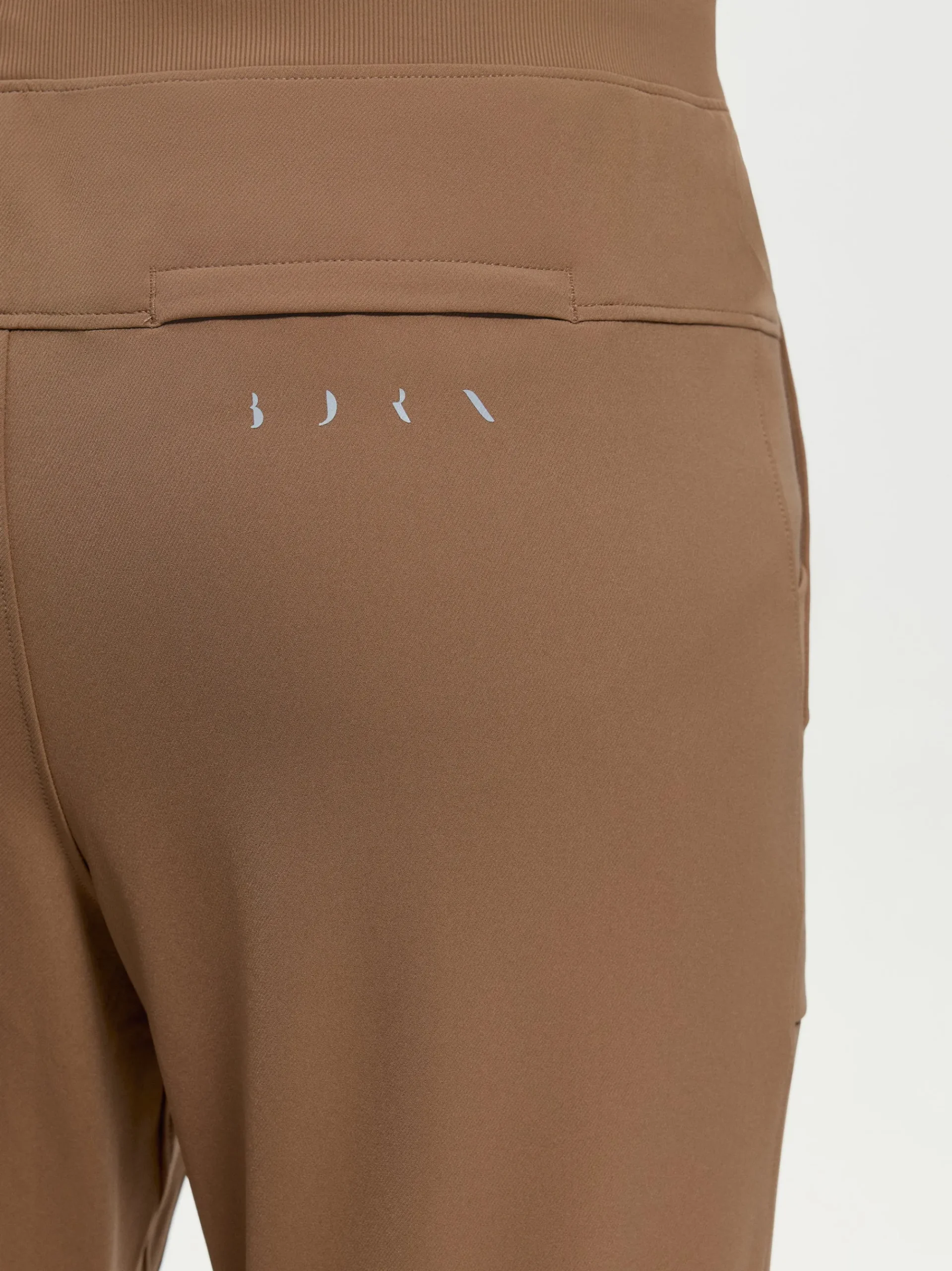 Born Living Yoga Jogger Tiber Chestnut>Hombre Pantalones · Joggers