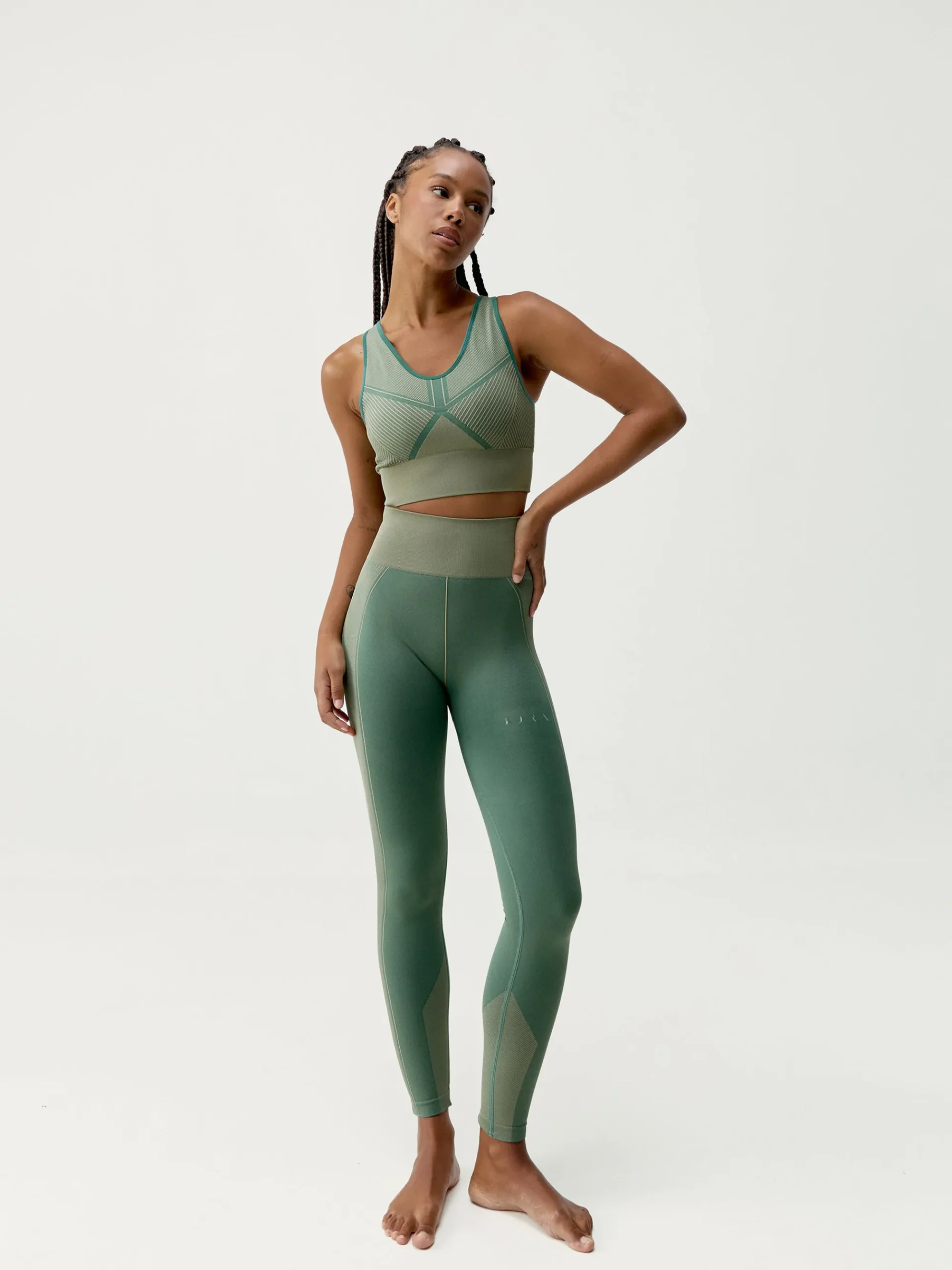 Born Living Yoga Legging Buddha Deep Green/Iceberg Green>Mujer Leggings