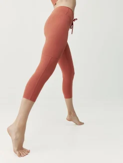 Born Living Yoga Legging Esme Marsala><noscript><img width=