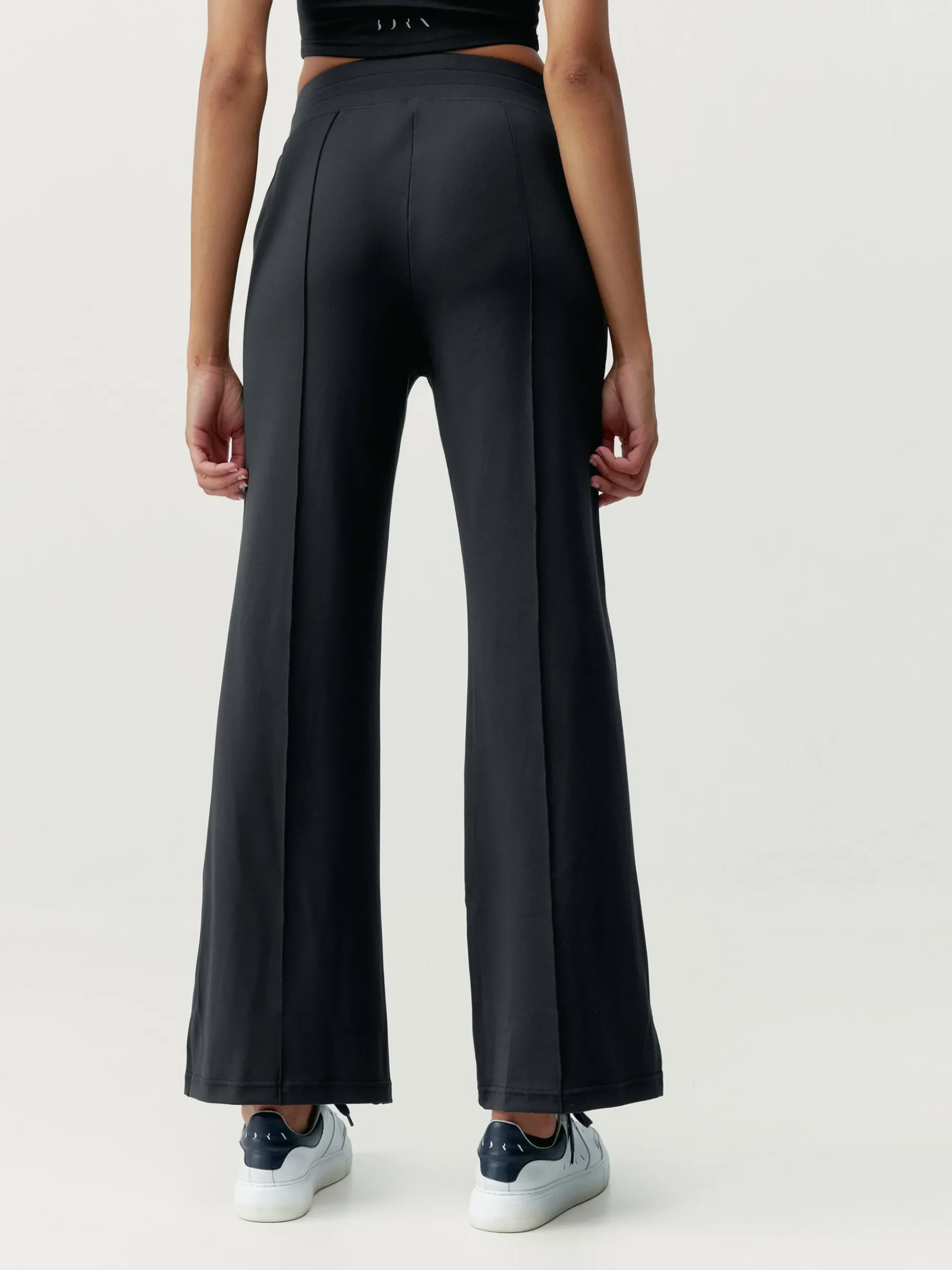 Born Living Yoga Pant Leila Black>Mujer Pantalones · Joggers