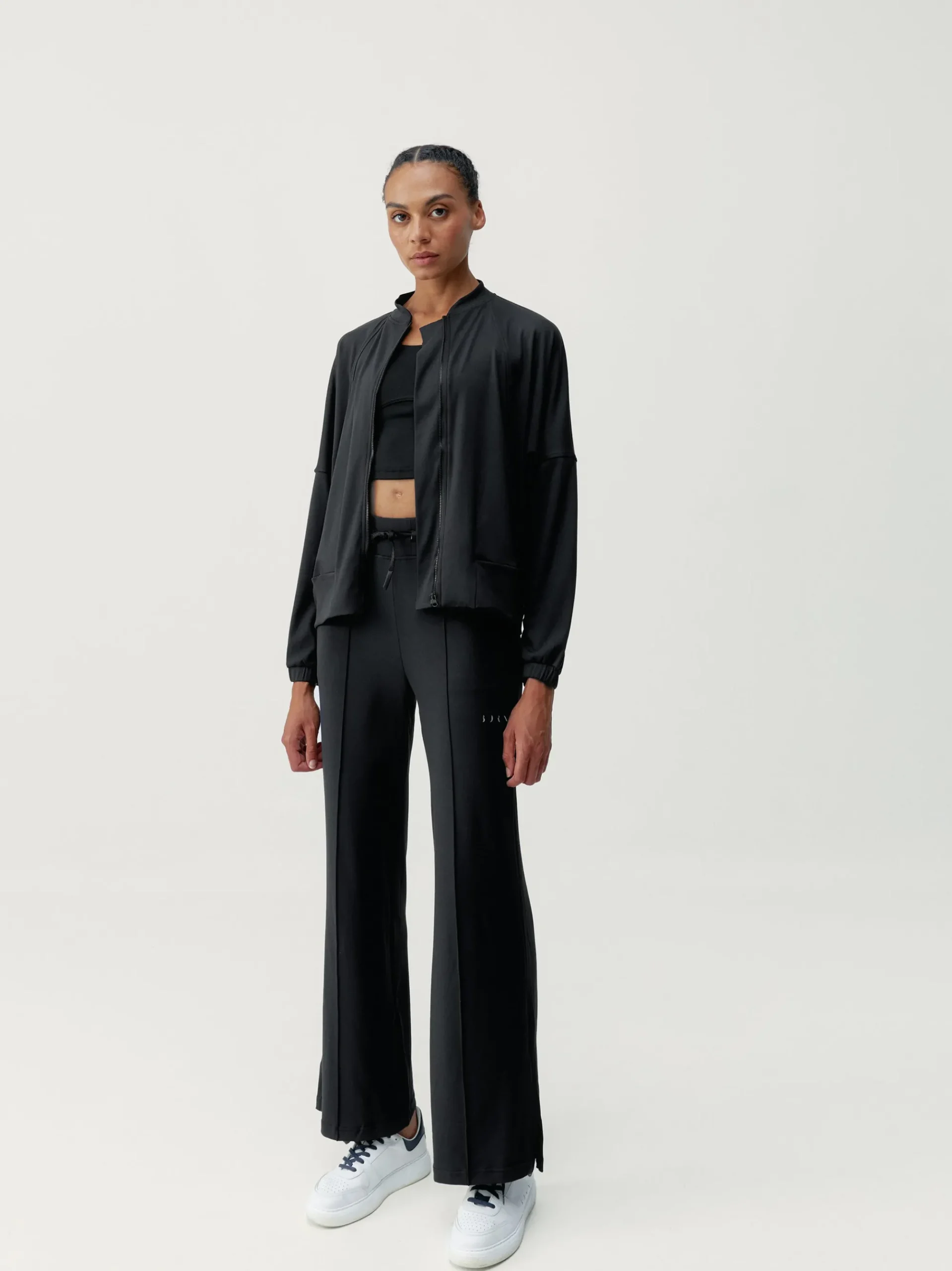 Born Living Yoga Pant Leila Black>Mujer Pantalones · Joggers