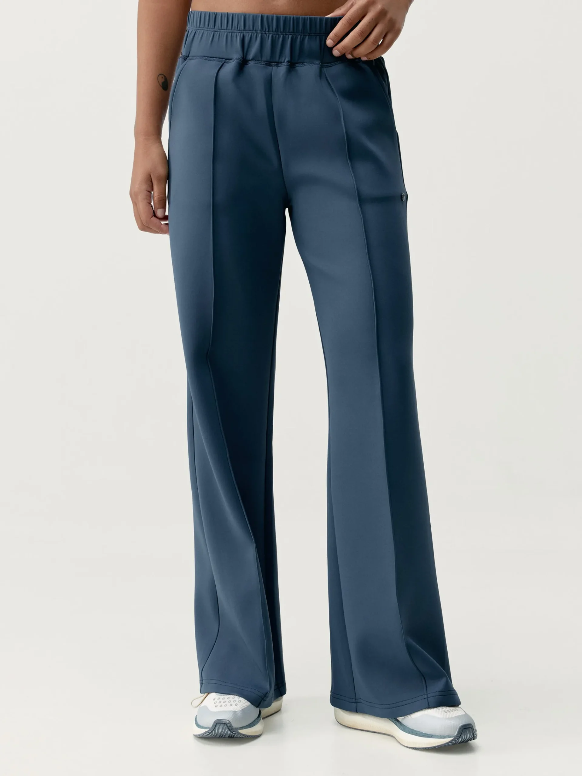 Born Living Yoga Pants Iniya Stormy Grey>Mujer Pantalones · Joggers