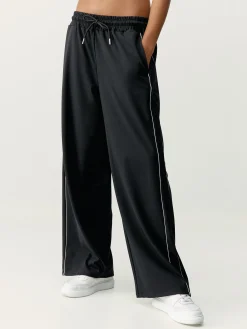 Born Living Yoga Pants Urban Black>Mujer Pantalones · Joggers