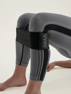 Born Living Yoga Resistance Bands Set Black & Medium Grey><noscript><img width=