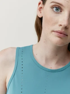 Born Living Yoga Shirt Race Artic>Mujer Camisetas