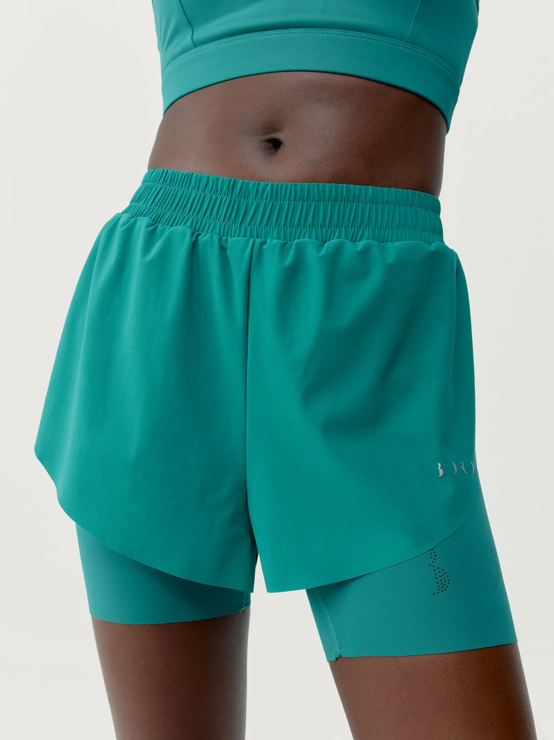 Born Living Yoga Short Bikila Biscay Green>Mujer Shorts · Faldas