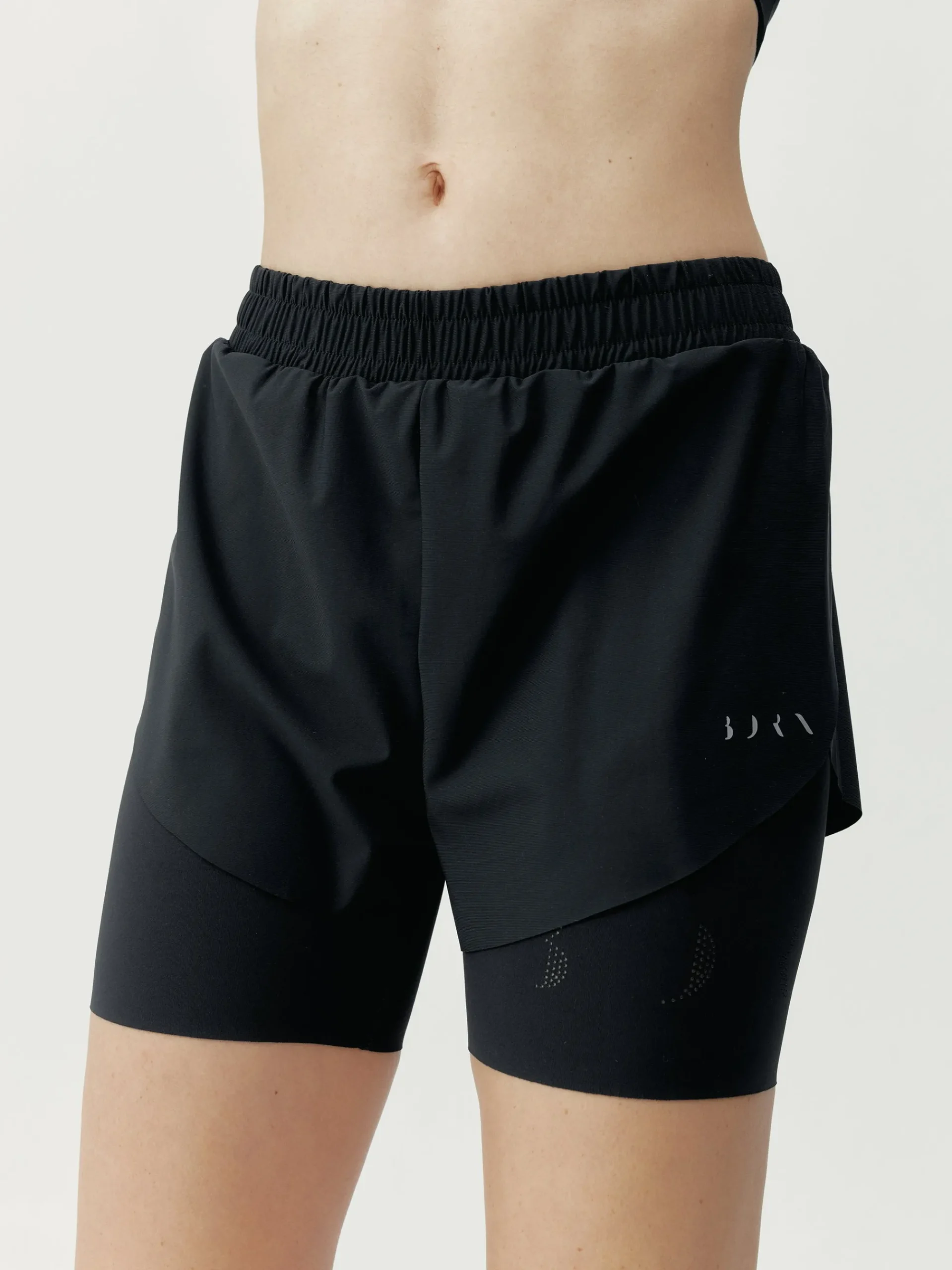 Born Living Yoga Short Bikila Black>Mujer Shorts · Faldas