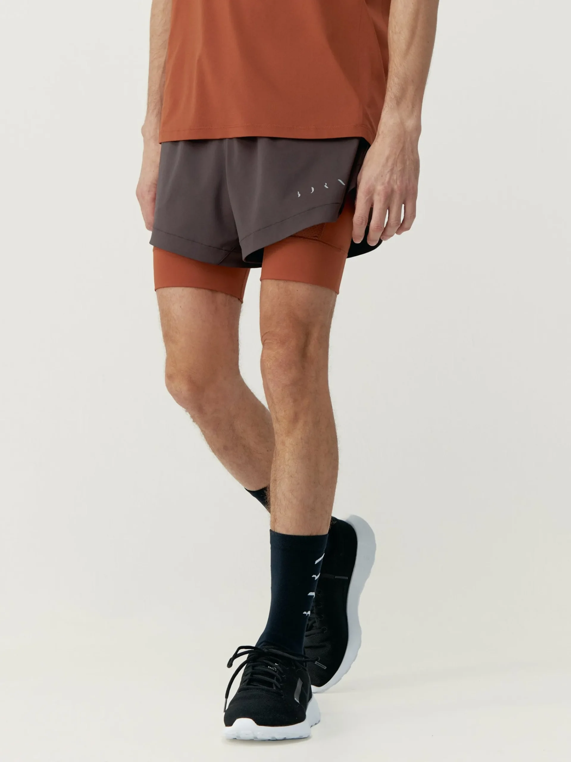 Born Living Yoga Short Mashu Chocolat/Gingerbread>Hombre Pantalones Cortos