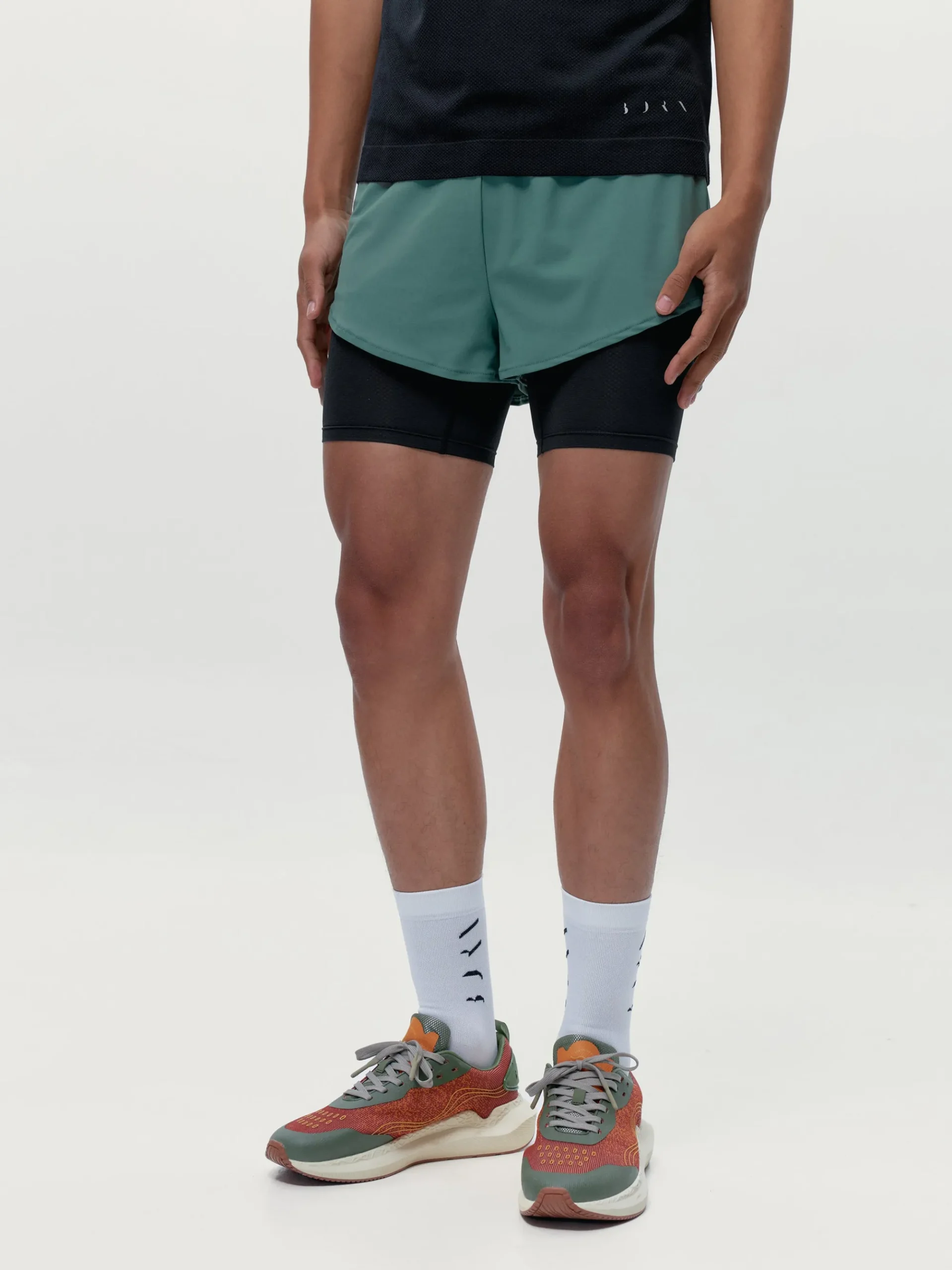 Born Living Yoga Short Ontario Asparagus/Black>Hombre Pantalones Cortos