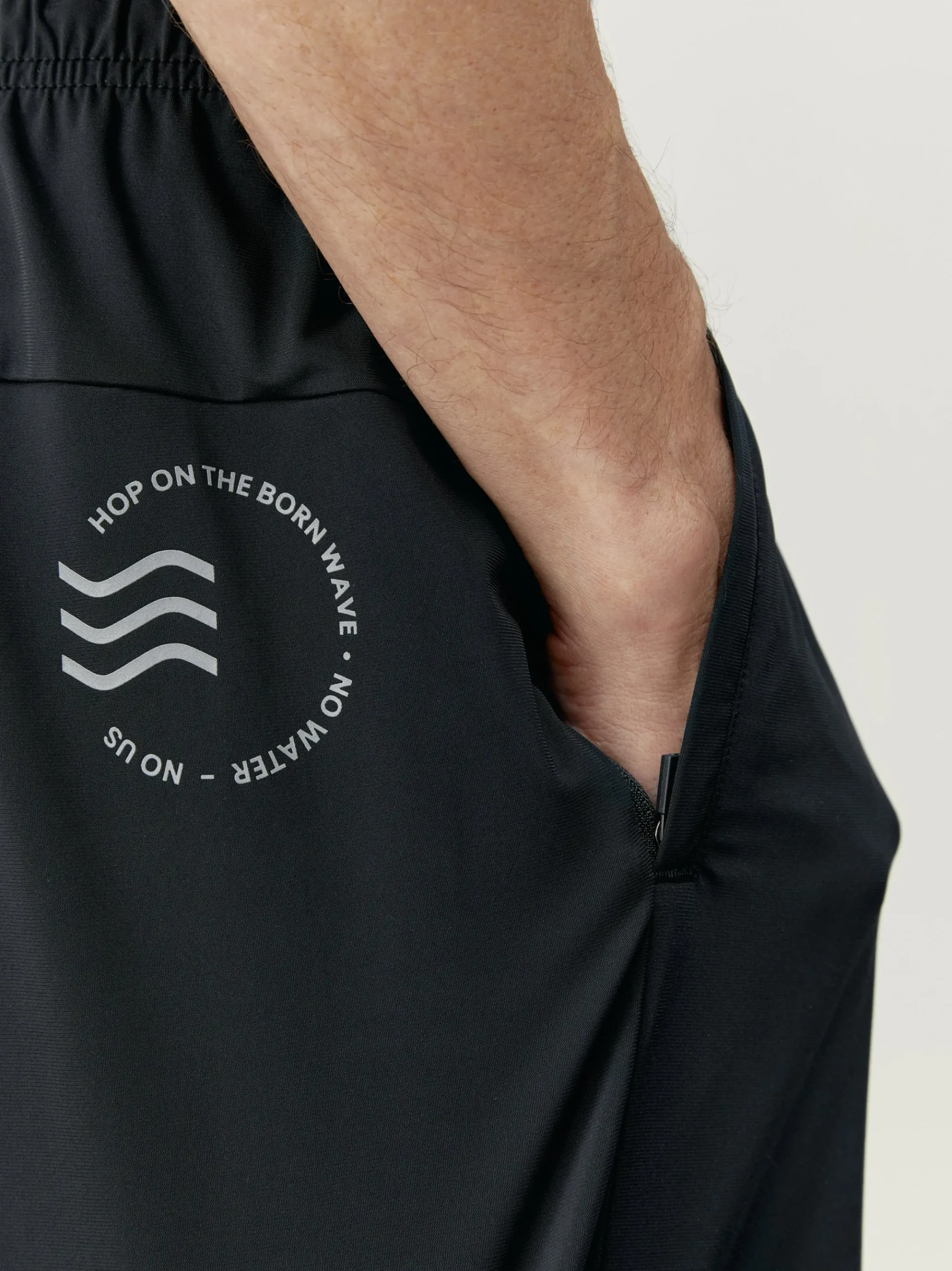 Born Living Yoga Short Orinoco Black>Hombre Pantalones Cortos
