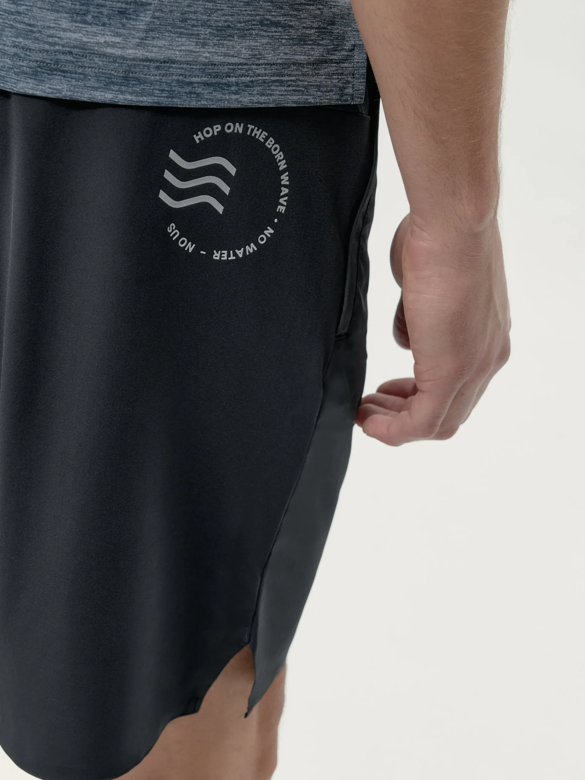 Born Living Yoga Short Orinoco Black>Hombre Pantalones Cortos