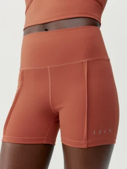Born Living Yoga Short Sayani Marsala>Mujer Shorts · Faldas