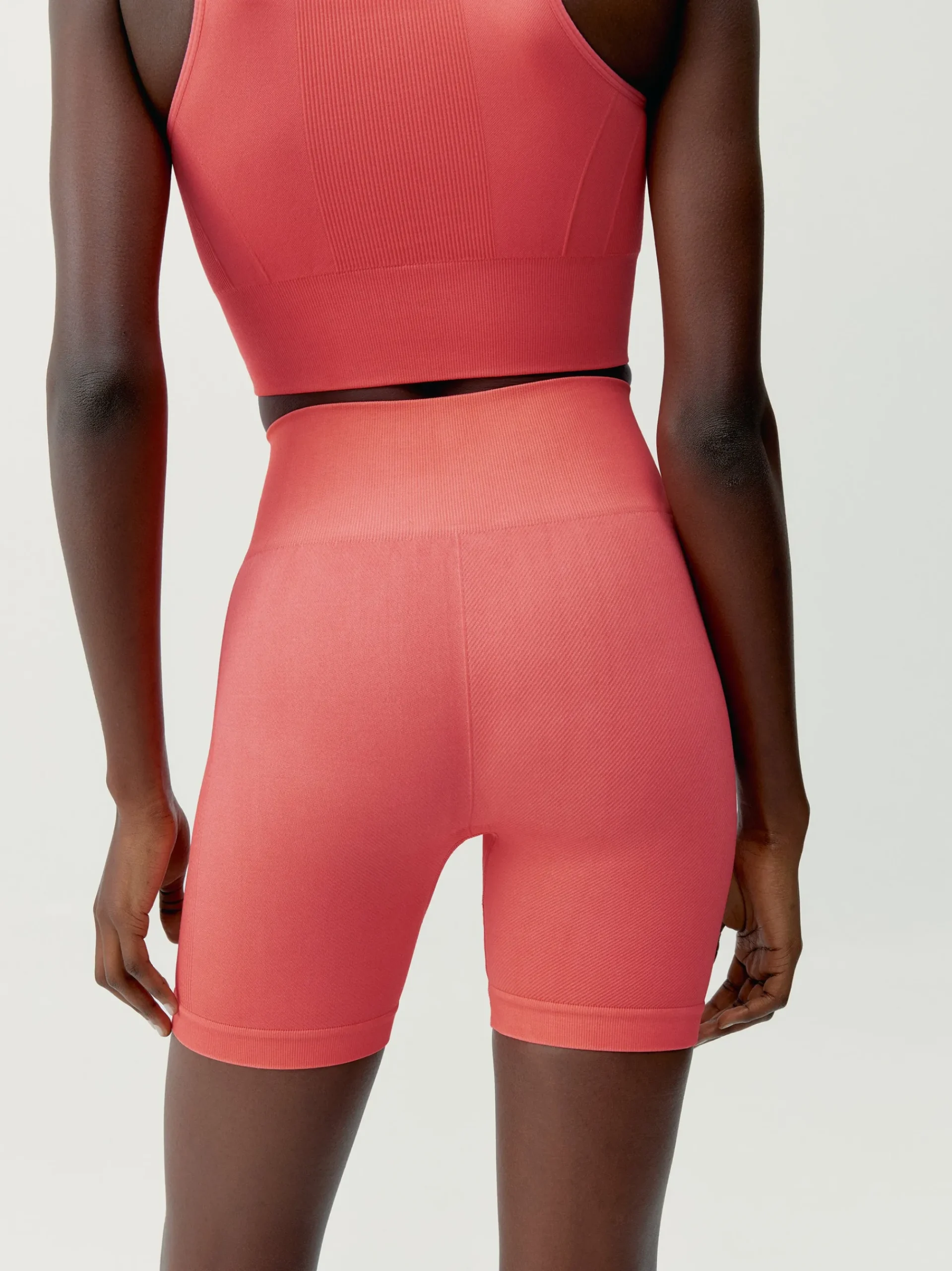 Born Living Yoga Short Urdhva Sunset Coral>Mujer Shorts · Faldas