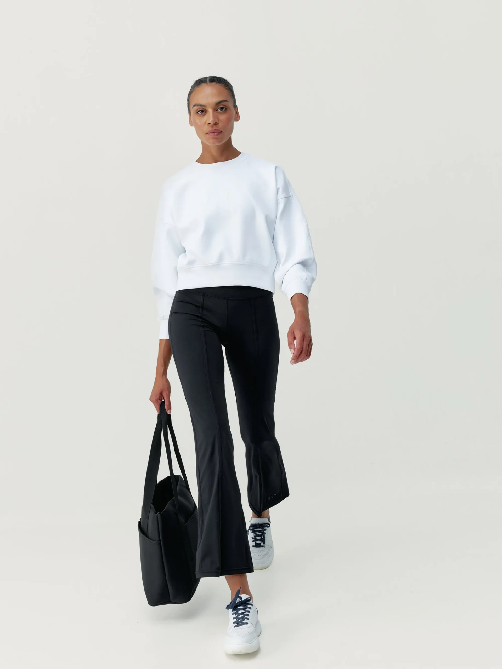 Born Living Yoga Sweatshirts Flora White>Mujer Sudaderas