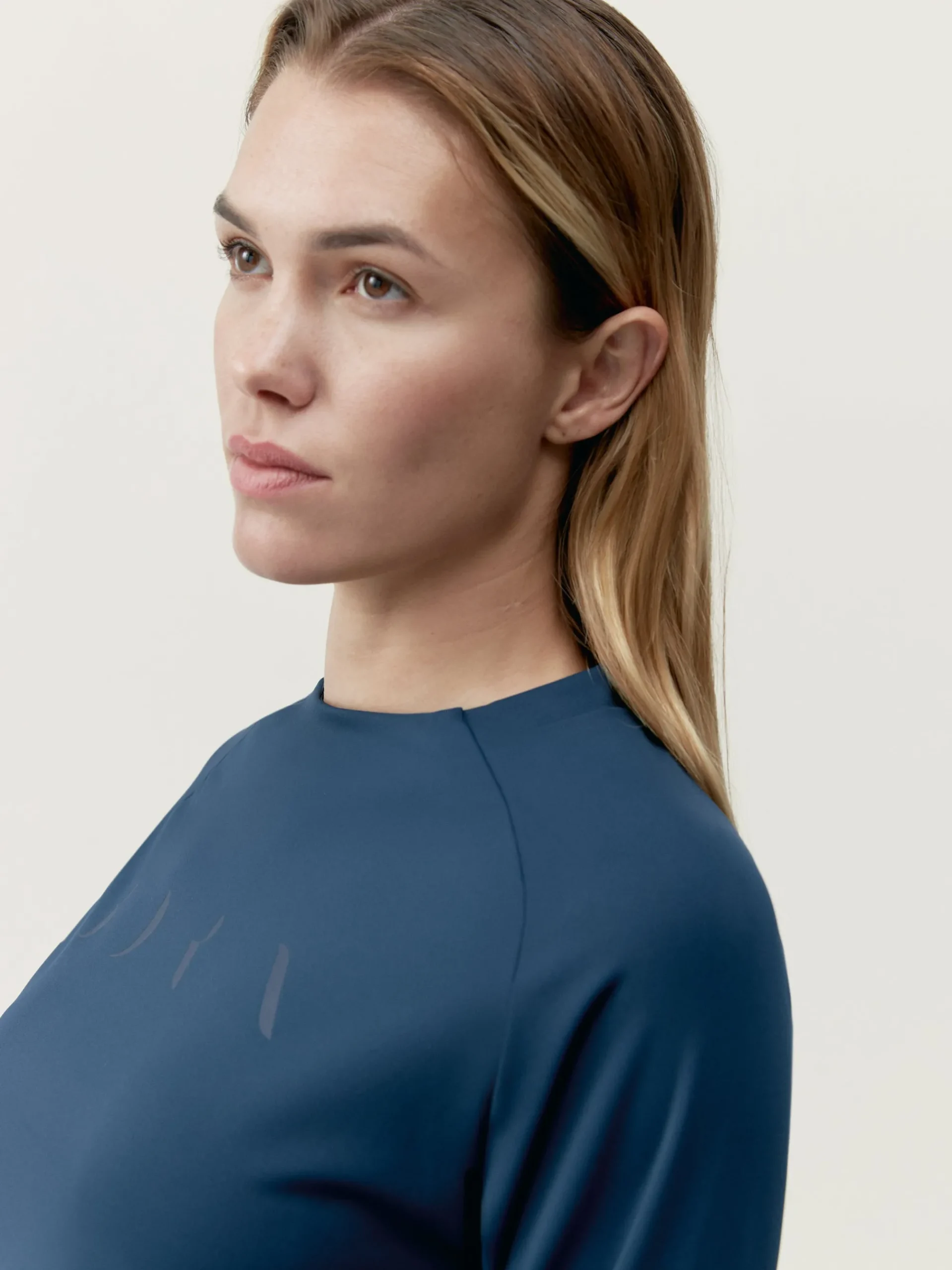 Born Living Yoga Sweatshirts Saga Sailor Blue>Mujer Sudaderas