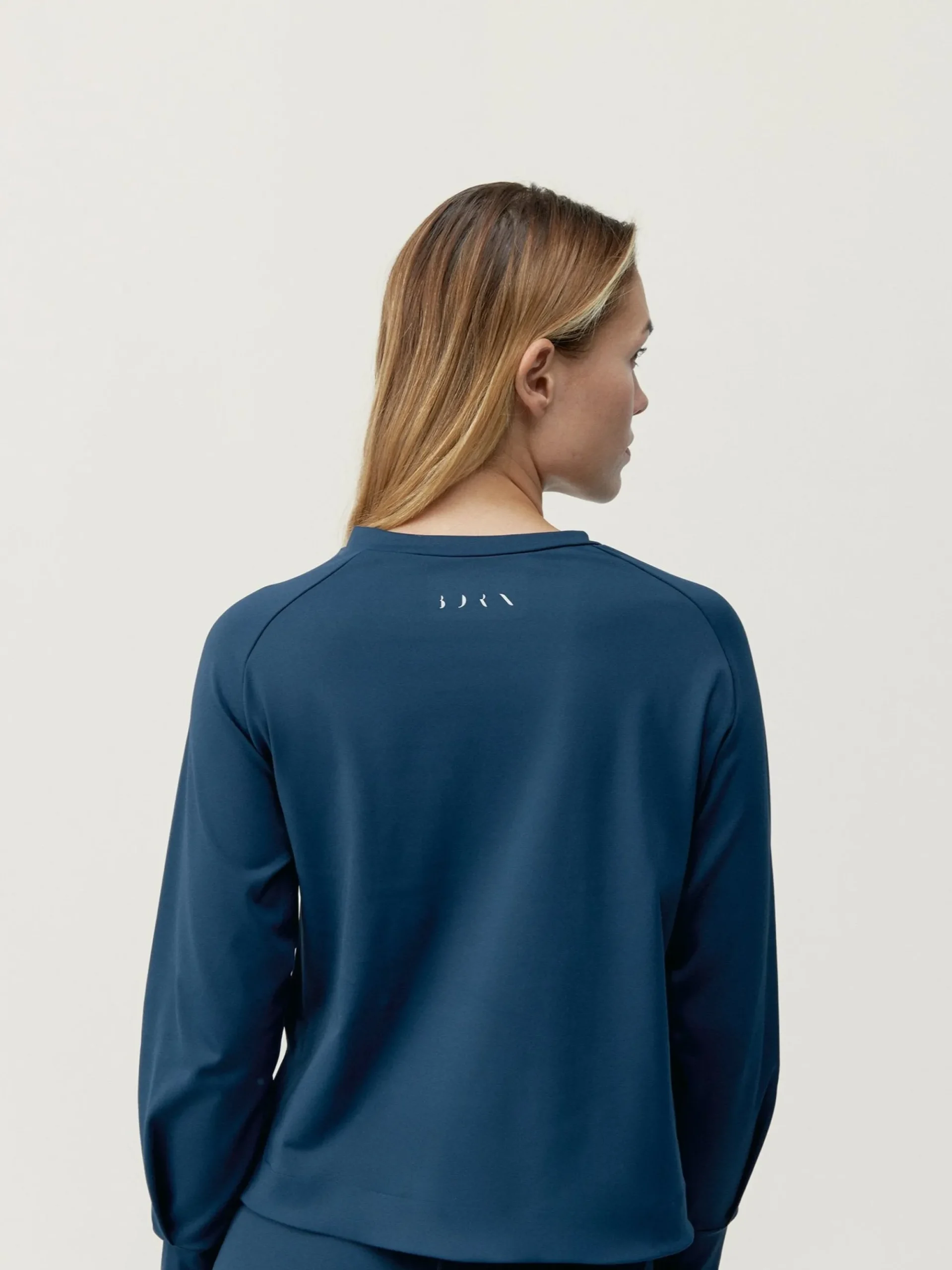 Born Living Yoga Sweatshirts Saga Sailor Blue>Mujer Sudaderas