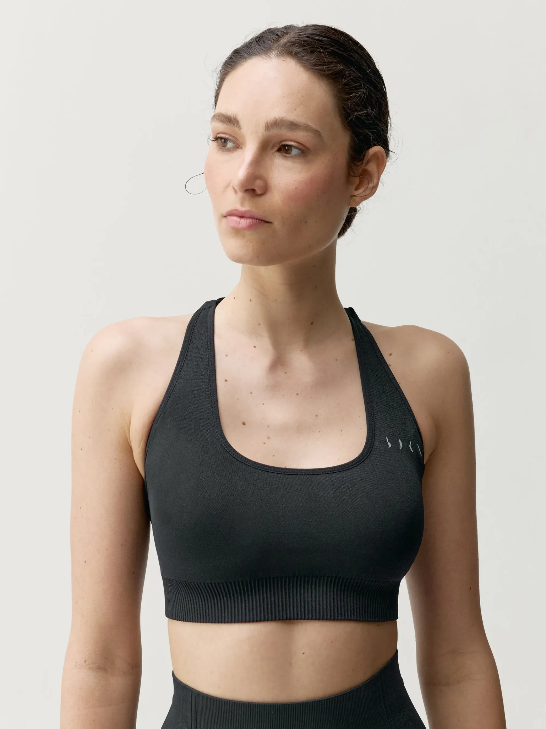 Born Living Yoga Top Apamala Black>Mujer Sujetadores Deportivos