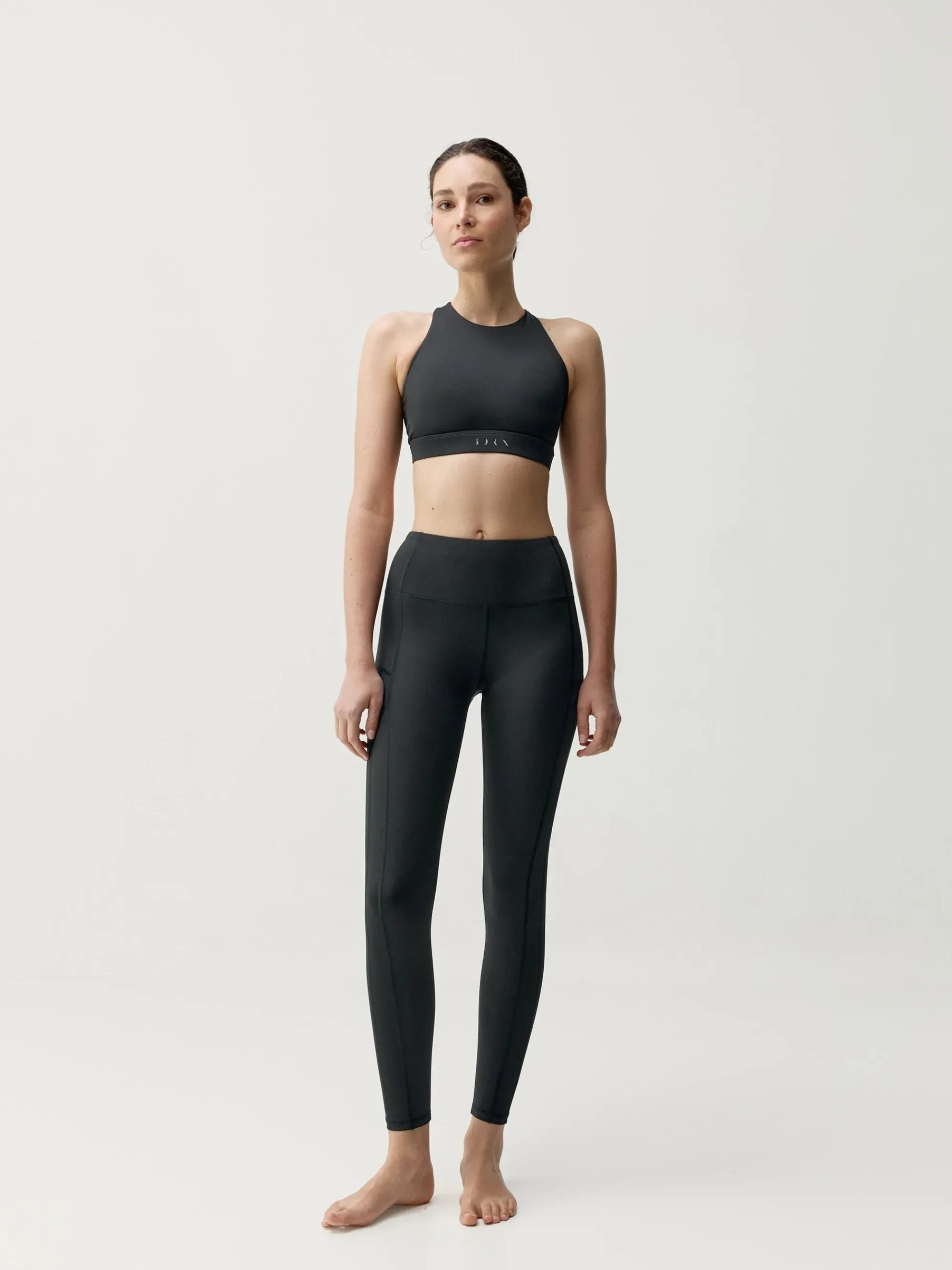 Born Living Yoga Top Asura Black>Mujer Sujetadores Deportivos