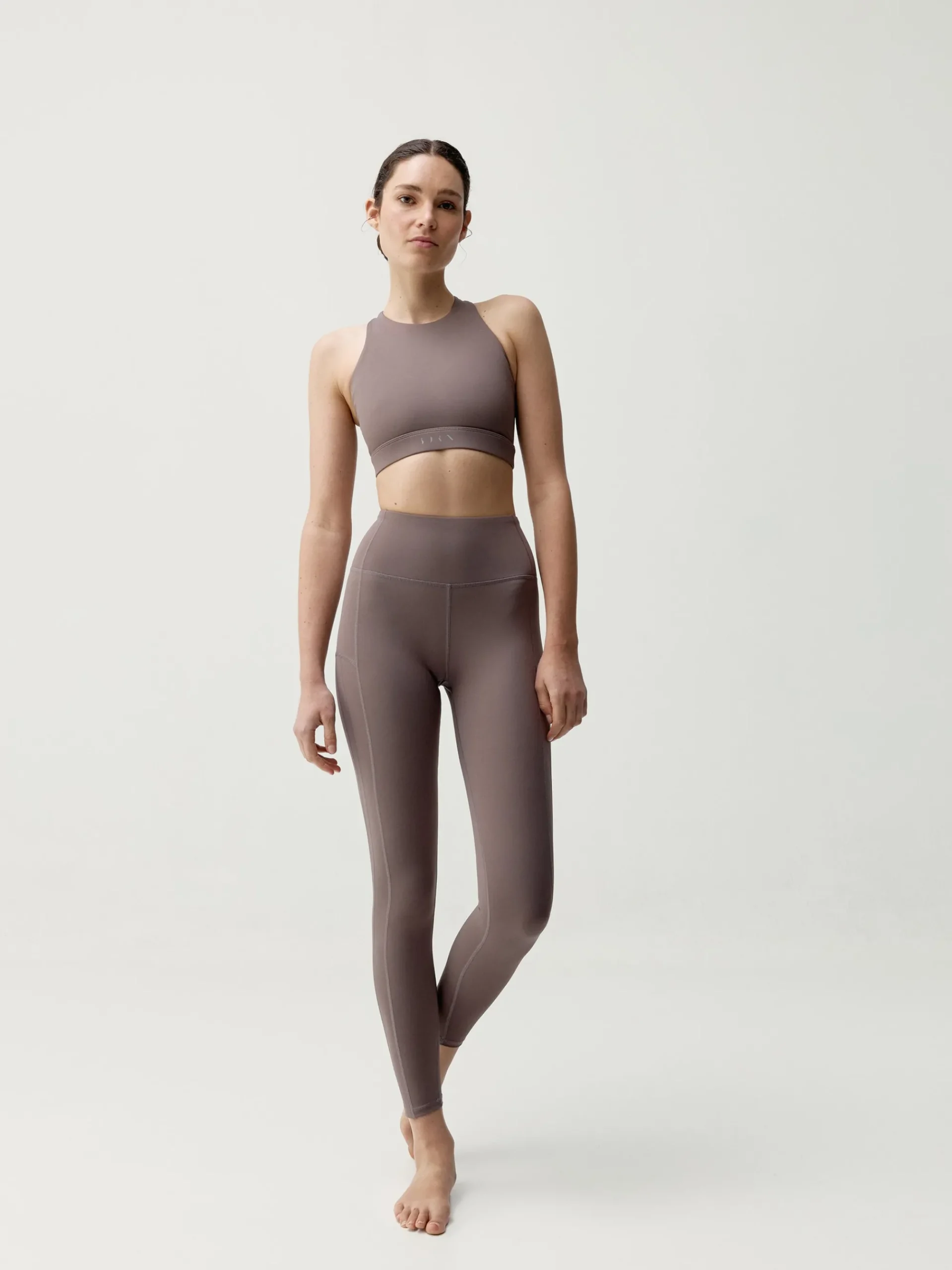 Born Living Yoga Top Asura Topo>Mujer Sujetadores Deportivos