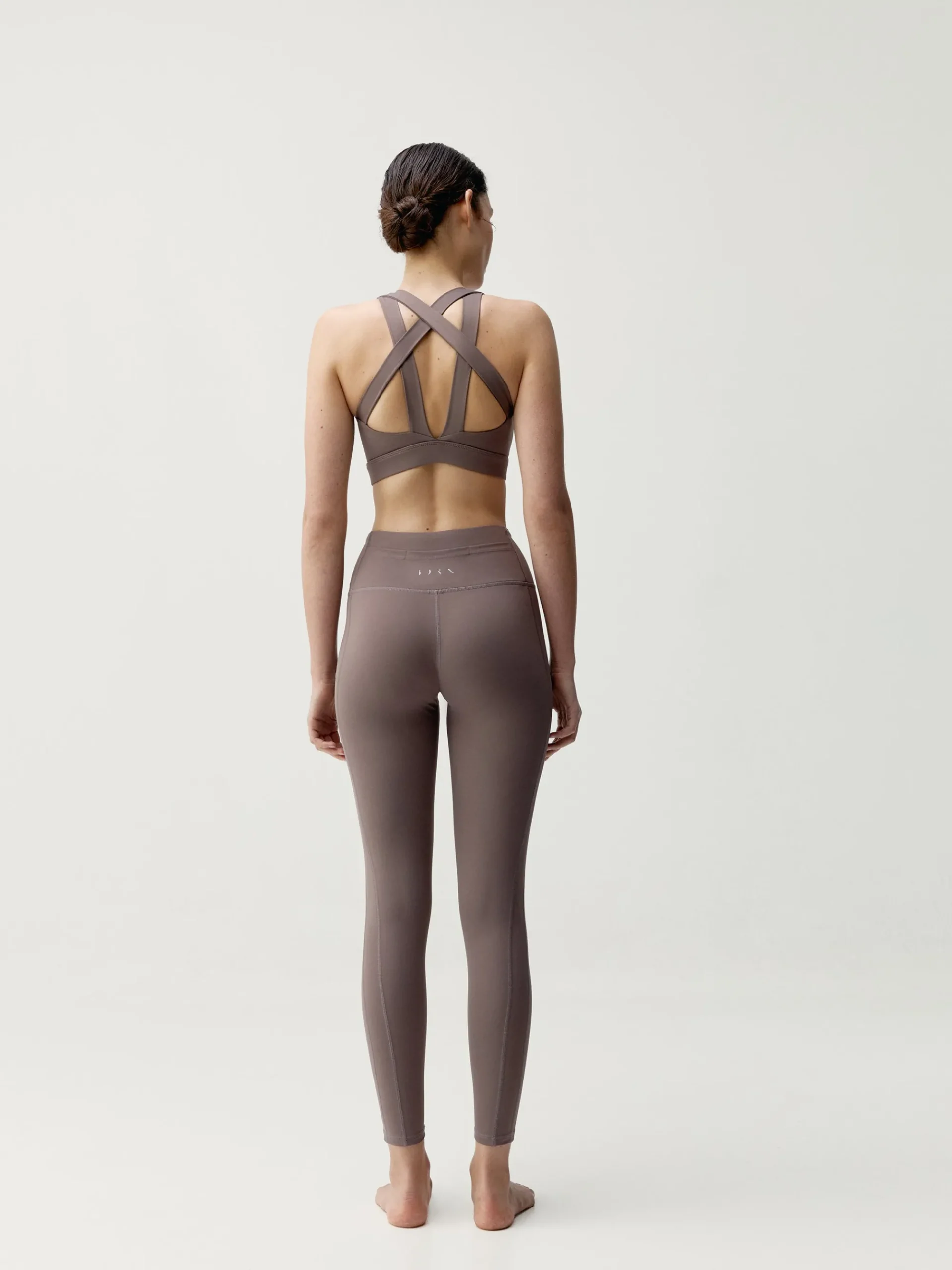 Born Living Yoga Top Asura Topo>Mujer Sujetadores Deportivos
