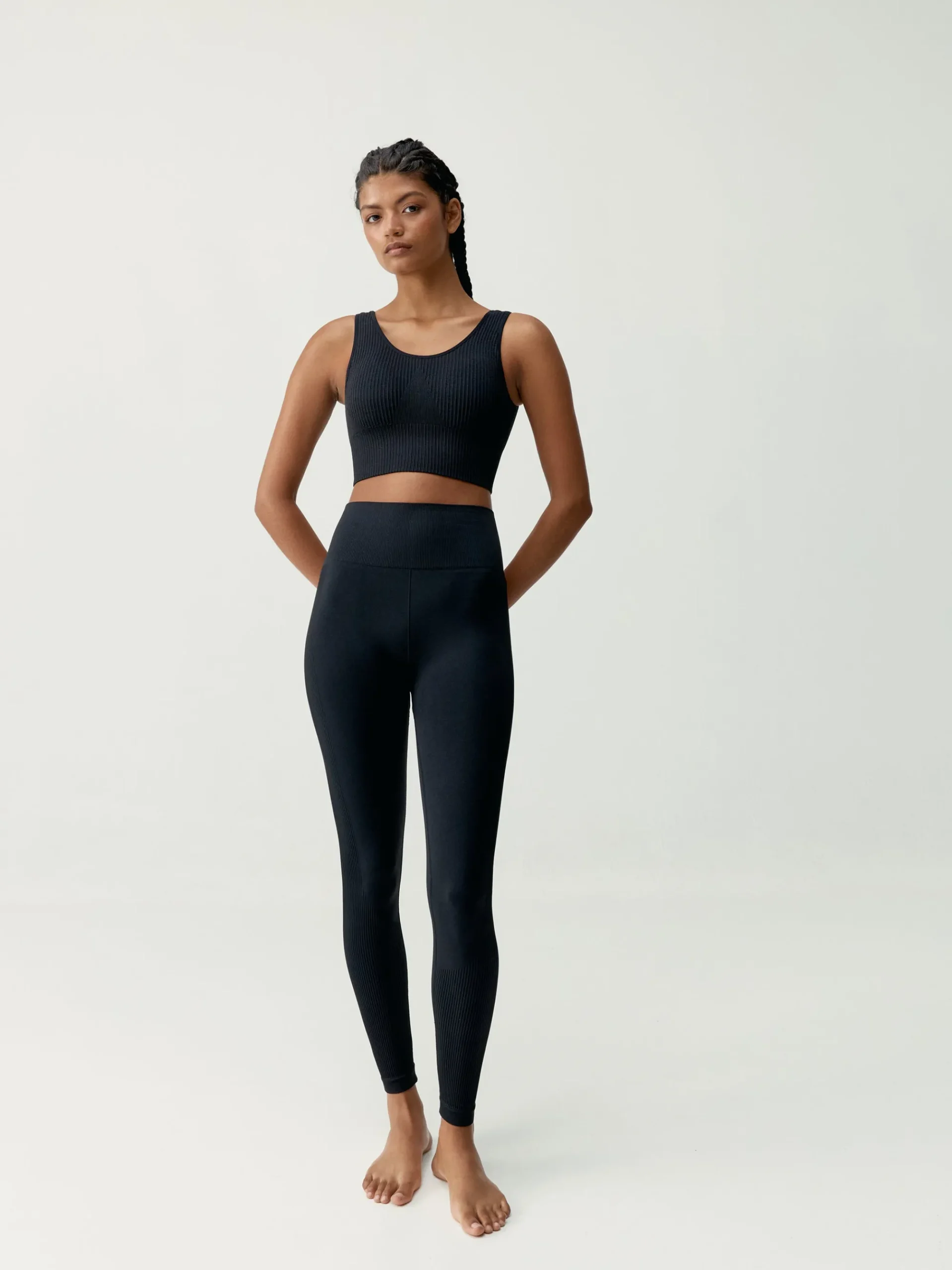 Born Living Yoga Top Flow Black>Mujer Sujetadores Deportivos