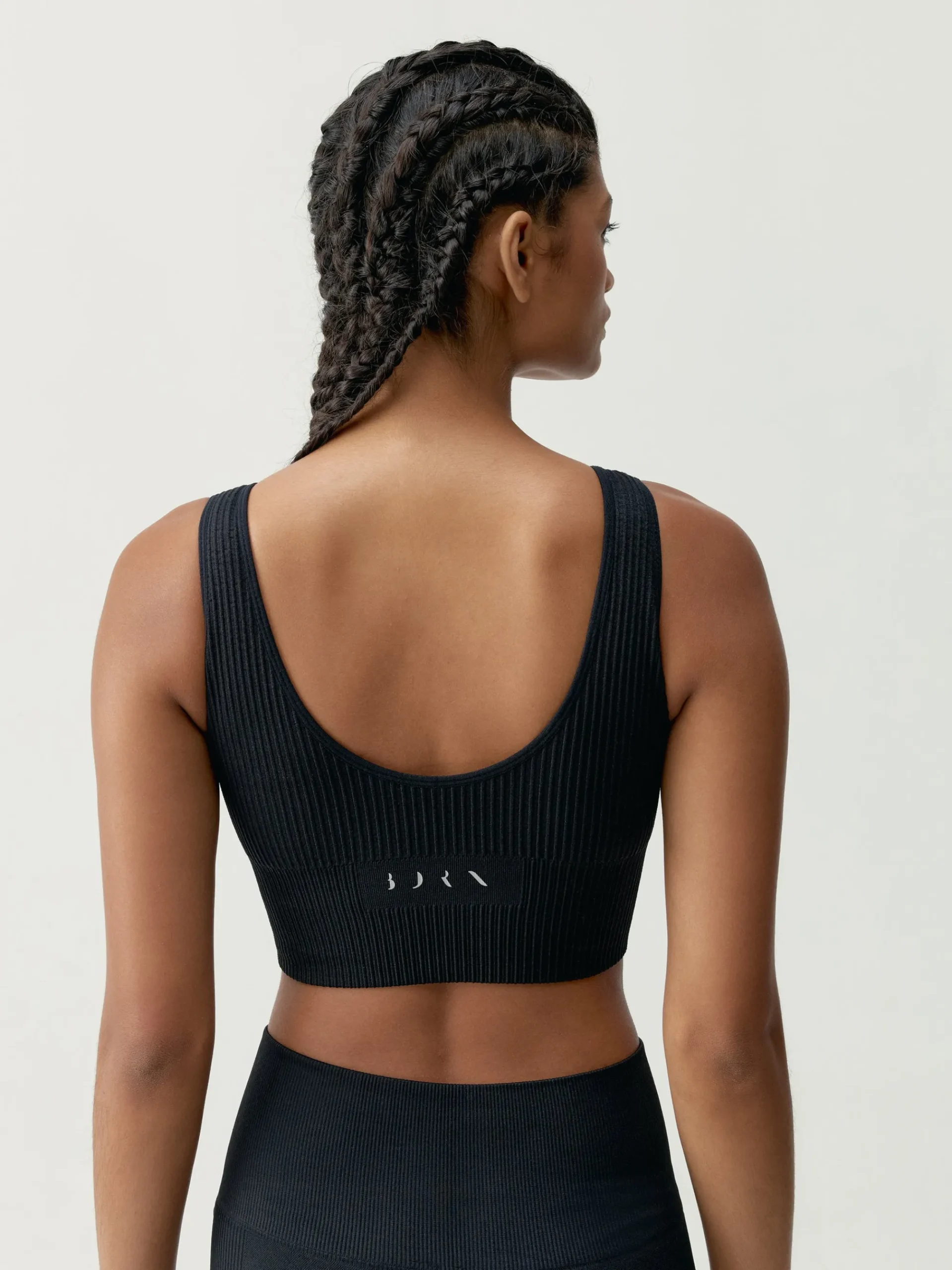 Born Living Yoga Top Flow Black>Mujer Sujetadores Deportivos