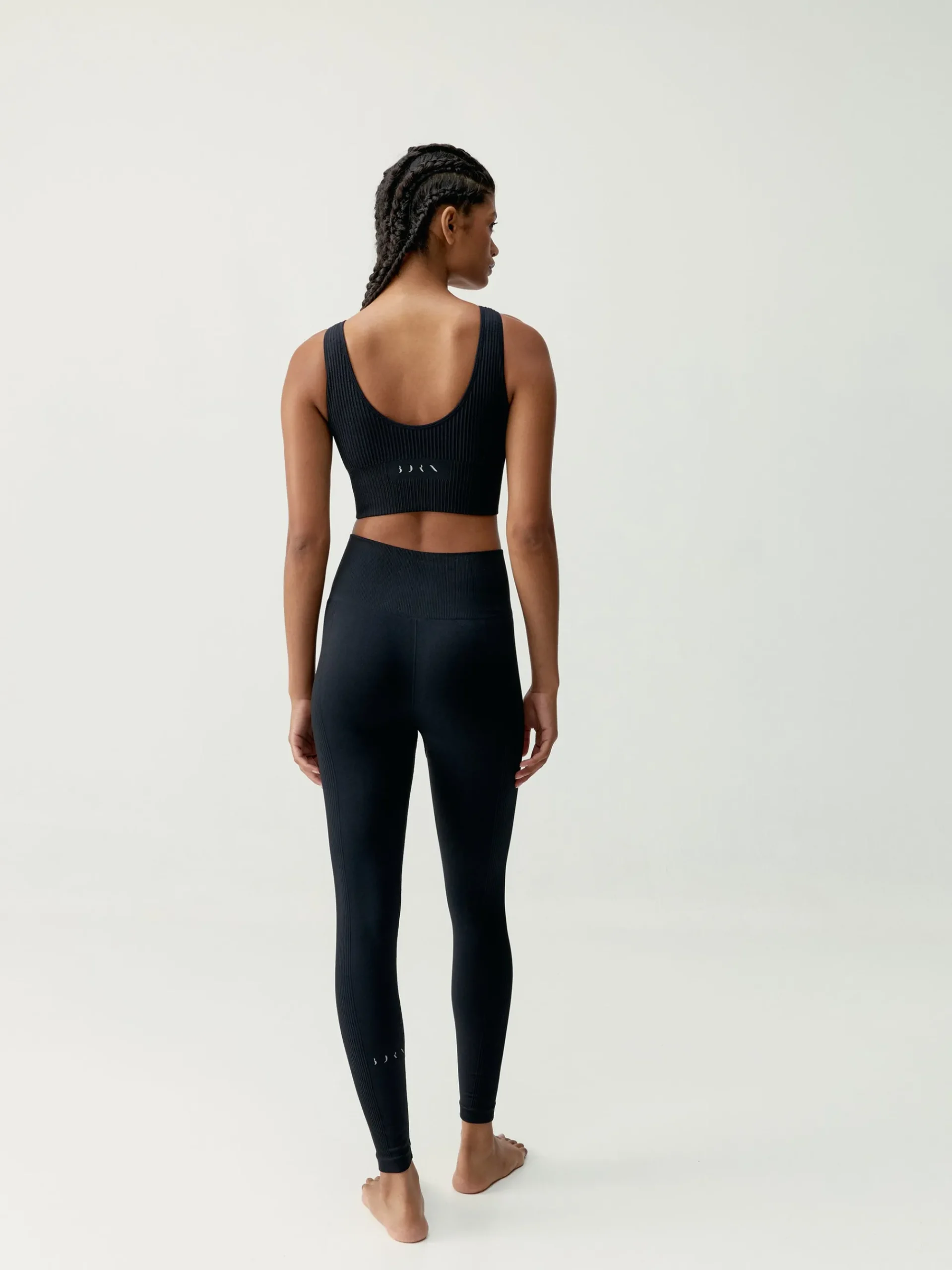 Born Living Yoga Top Flow Black>Mujer Sujetadores Deportivos