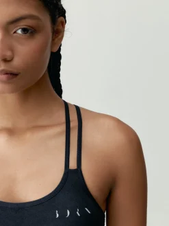 Born Living Yoga Top Hatha Black><noscript><img width=