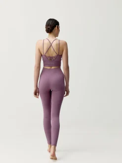 Born Living Yoga Top India Amatista><noscript><img width=
