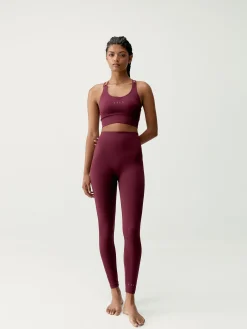 Born Living Yoga Top Keren Bordeaux><noscript><img width=
