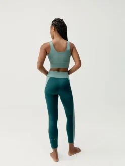 Born Living Yoga Top Maiko Iceberg Green/Deep Green><noscript><img width=