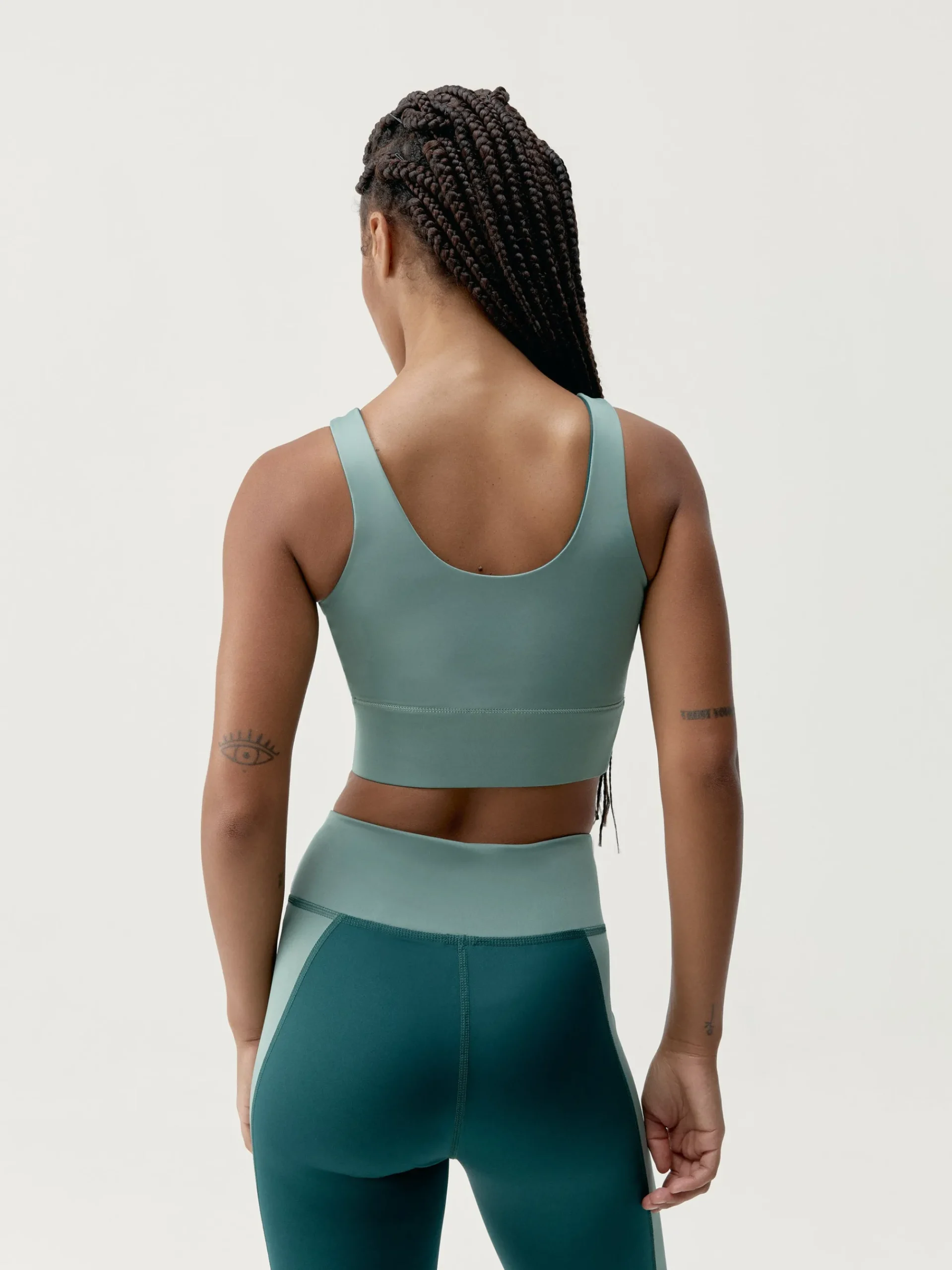 Born Living Yoga Top Maiko Iceberg Green/Deep Green>Mujer Sujetadores Deportivos