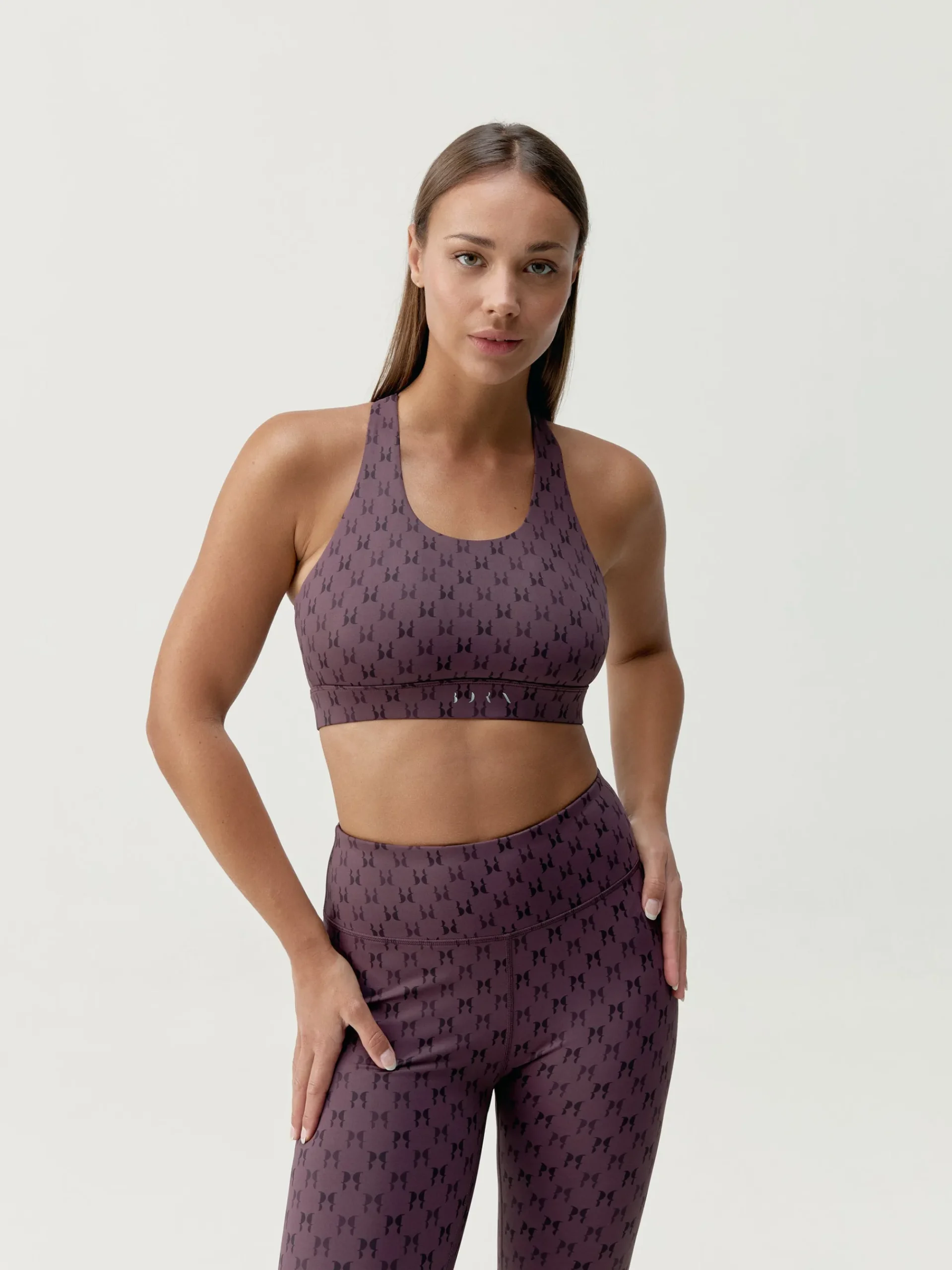 Born Living Yoga Top Monogram Dark Cherry>Mujer Sujetadores Deportivos