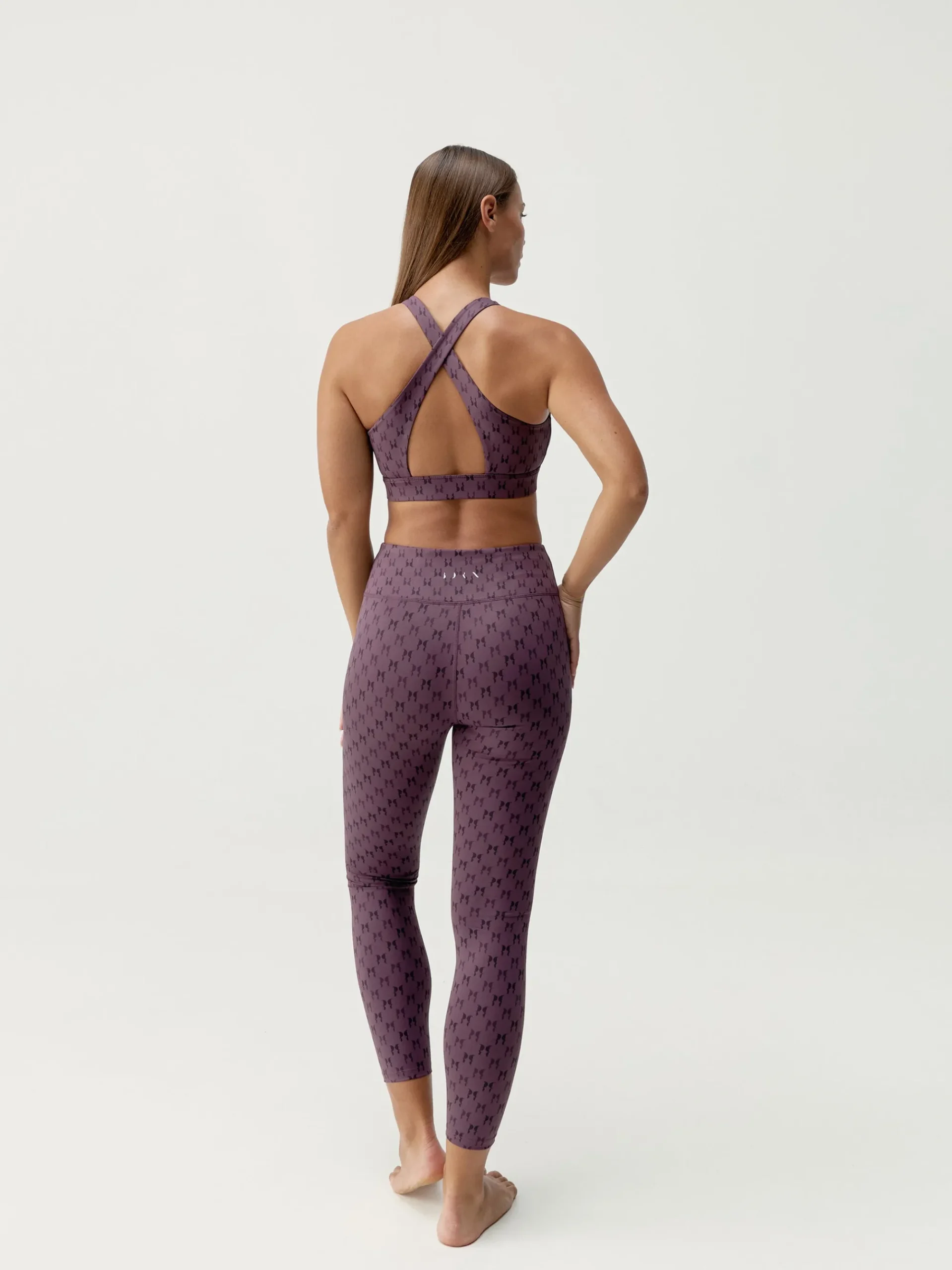 Born Living Yoga Top Monogram Dark Cherry>Mujer Sujetadores Deportivos