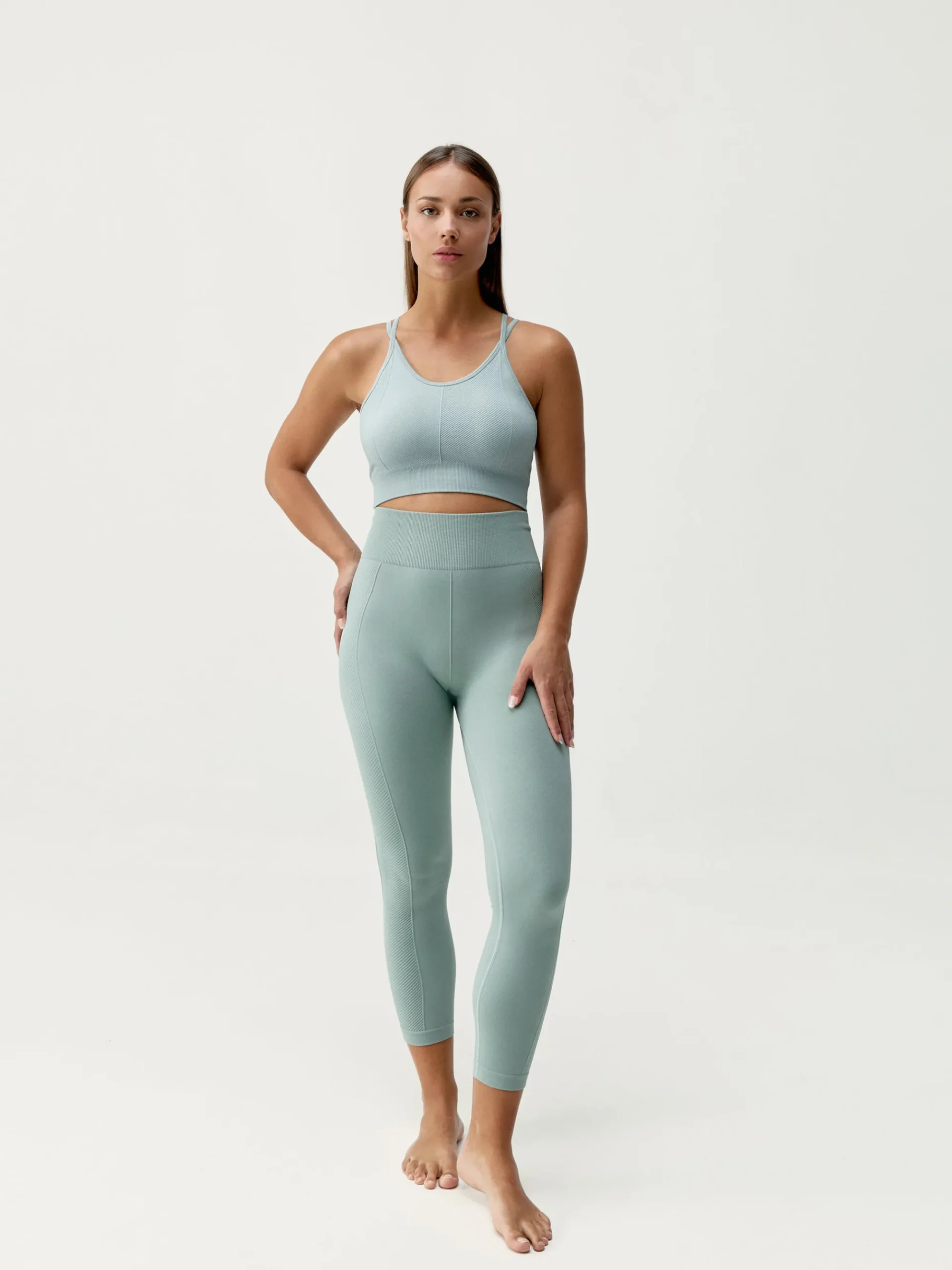 Born Living Yoga Top Sarvan Iceberg Green>Mujer Sujetadores Deportivos