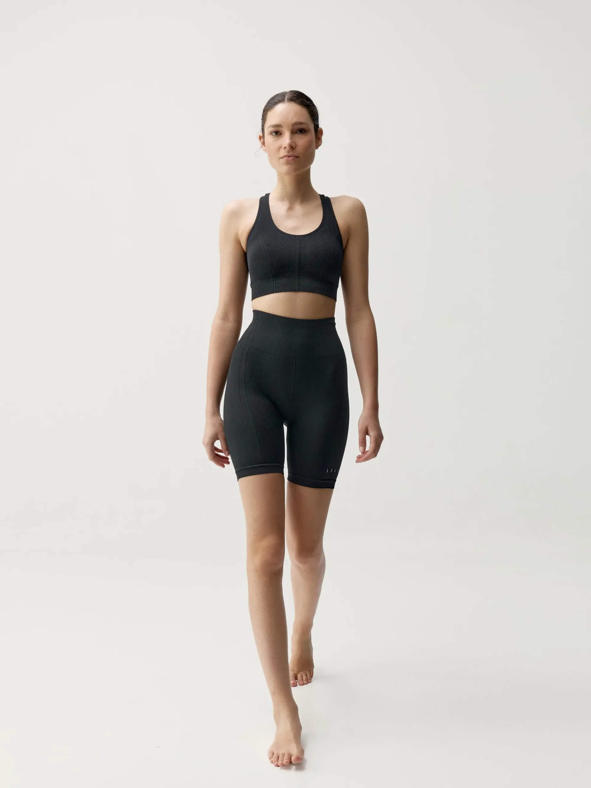 Born Living Yoga Top Soma Black>Mujer Sujetadores Deportivos