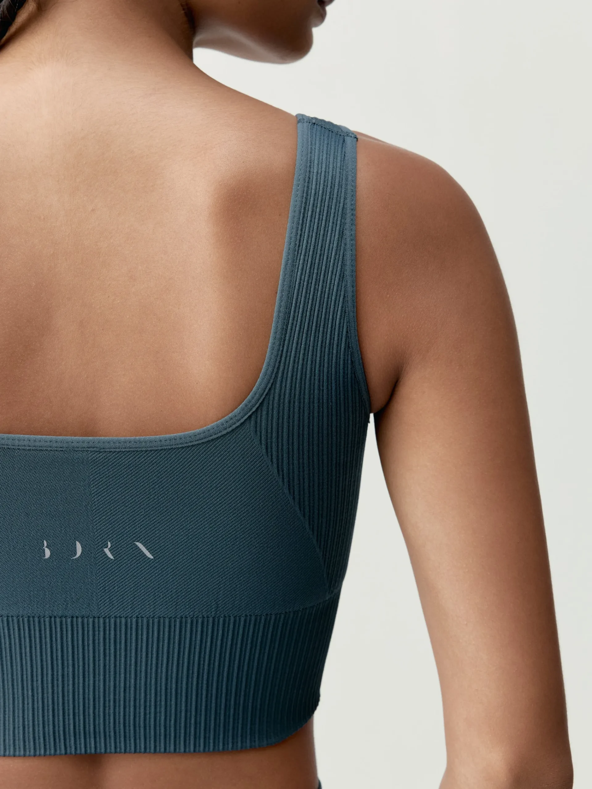 Born Living Yoga Top Yami Stormy Grey>Mujer Sujetadores Deportivos