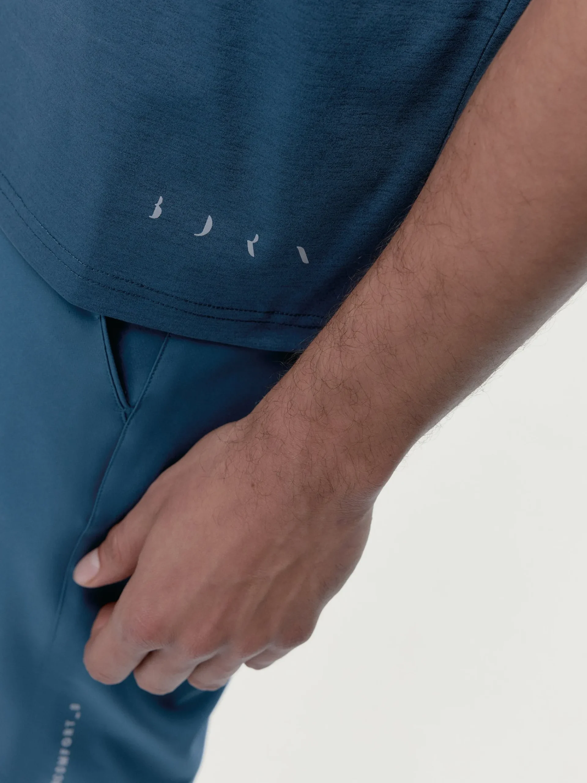 Born Living Yoga T-shirt Baffin Sea Blue>Hombre Camisetas · Polos