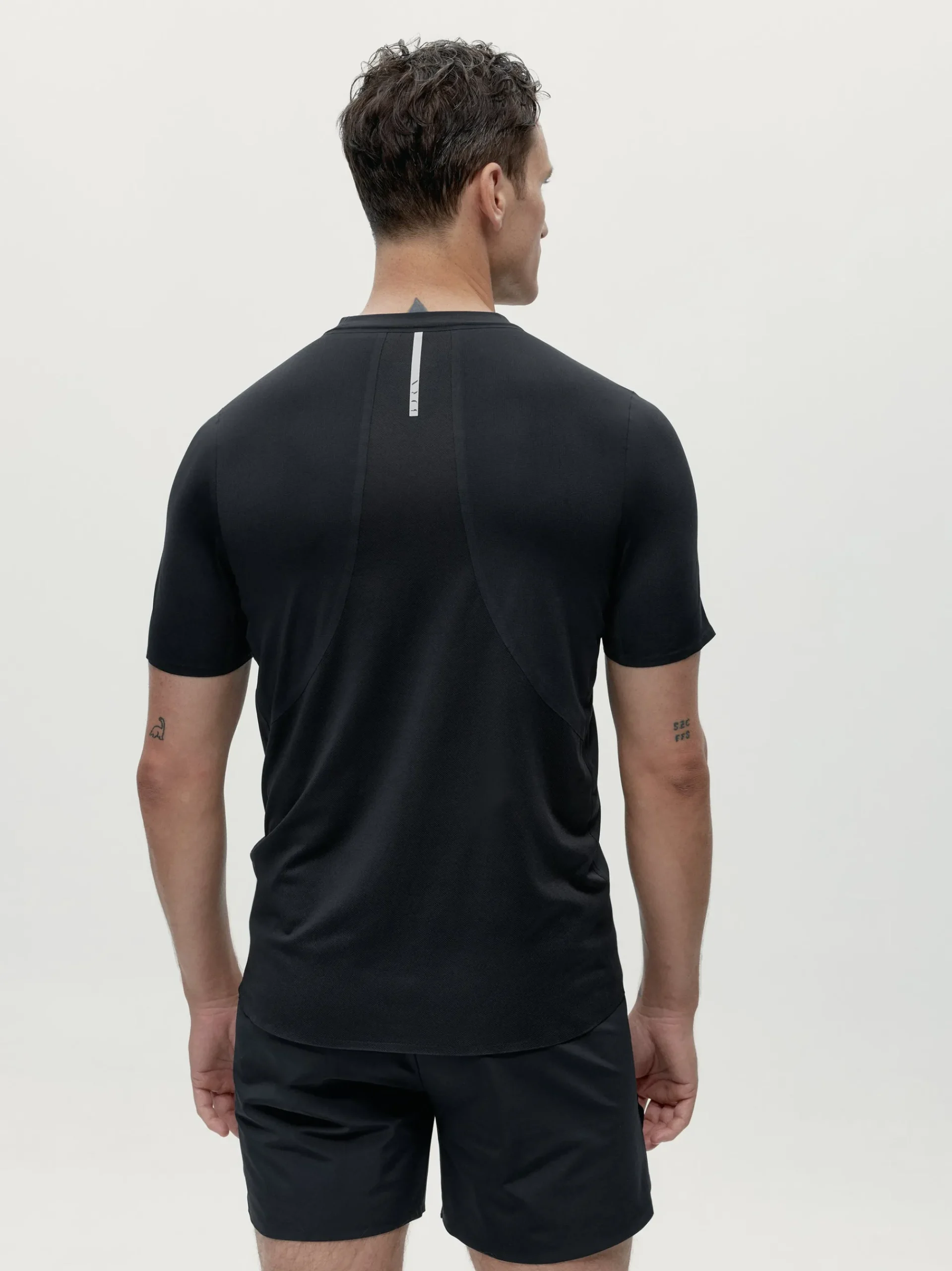 Born Living Yoga T-Shirt Chad Black>Hombre Camisetas · Polos